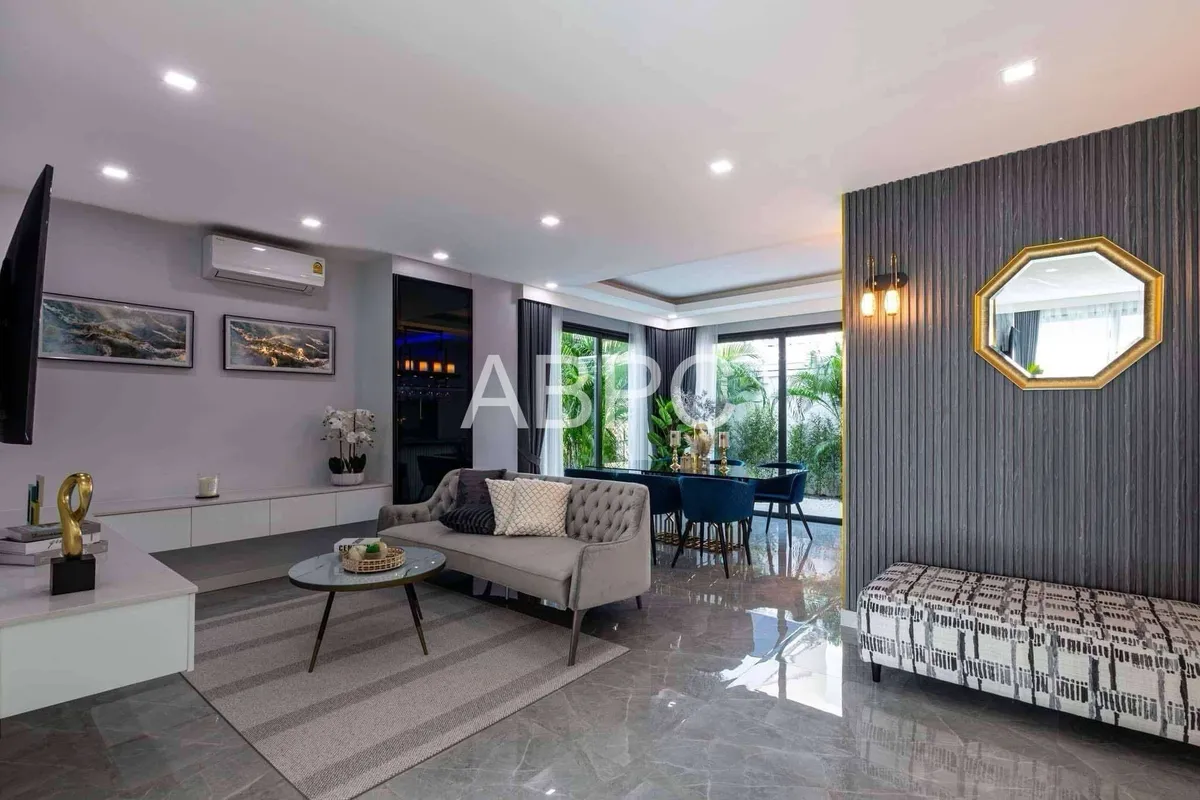 Brand New Modern Luxury 5 Bed 5 Bath Pool Villa In Jomtien photo 5