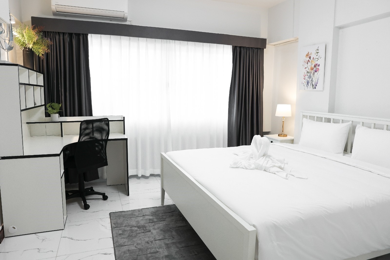 2 Bedrooms Condo in Central Pattaya photo 25