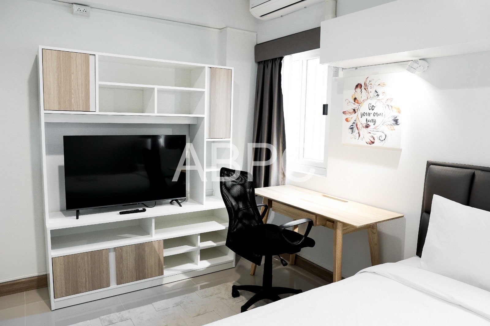 2 Bedrooms Condo in Central Pattaya photo 13