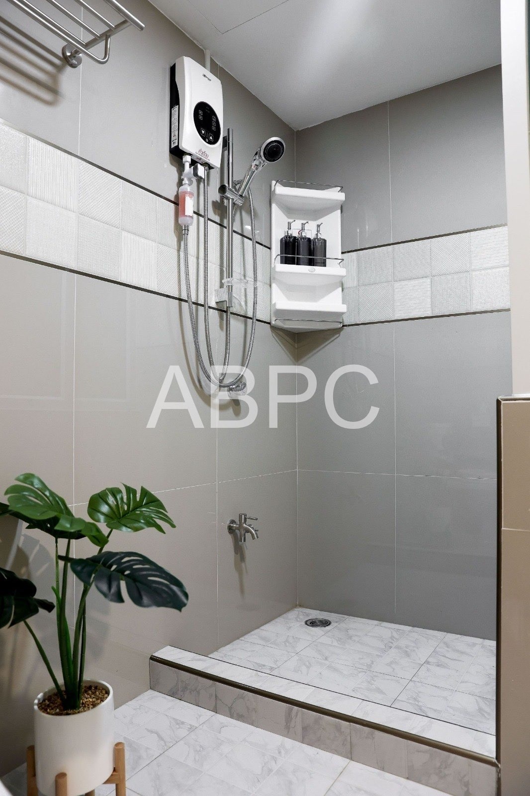 2 Bedrooms Condo in Central Pattaya photo 4