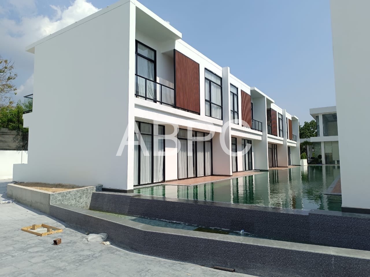 4 bed 3 Bath Townhouse In North Pattaya