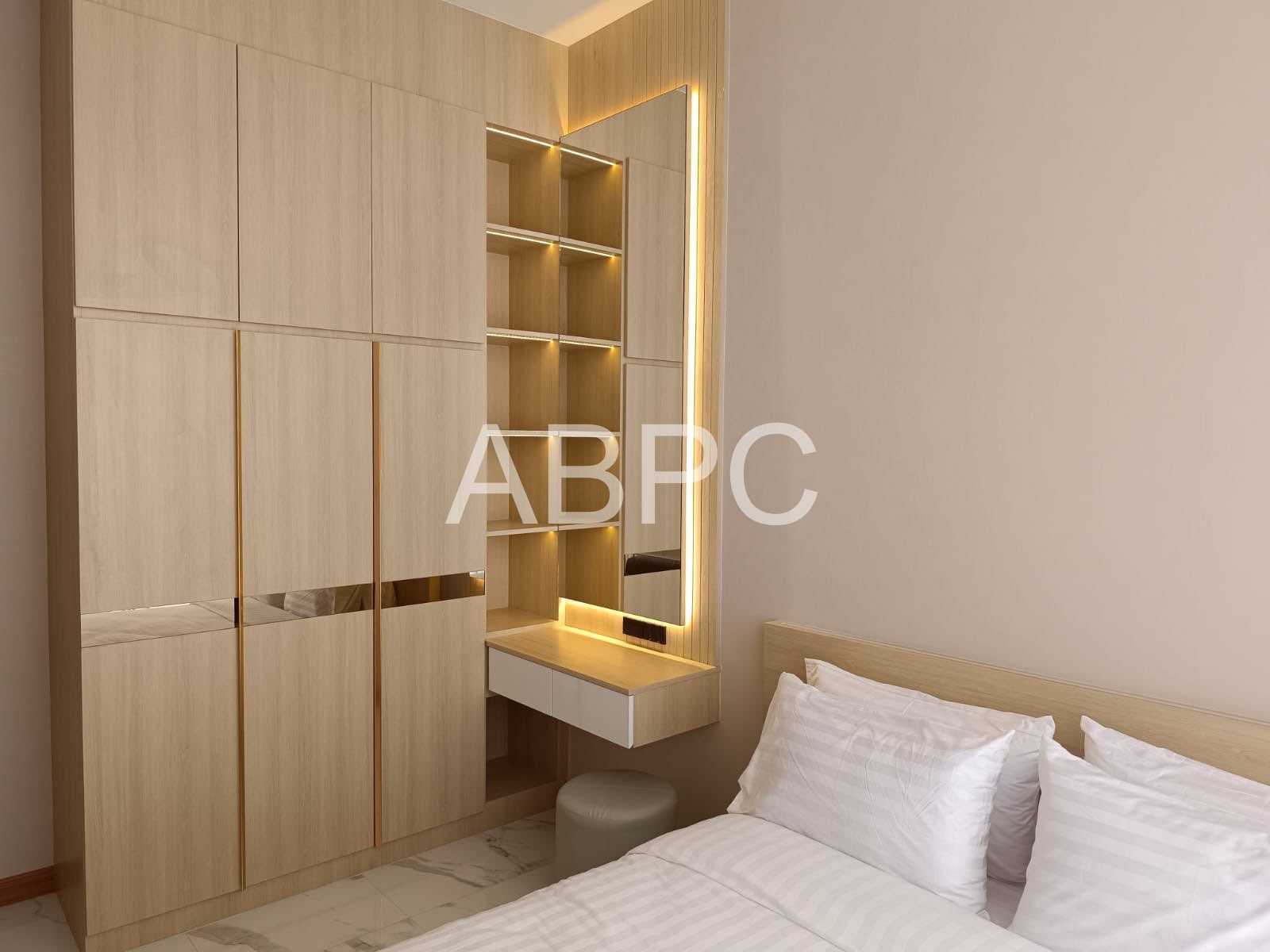 4 bed 3 Bath Townhouse In North Pattaya photo 2