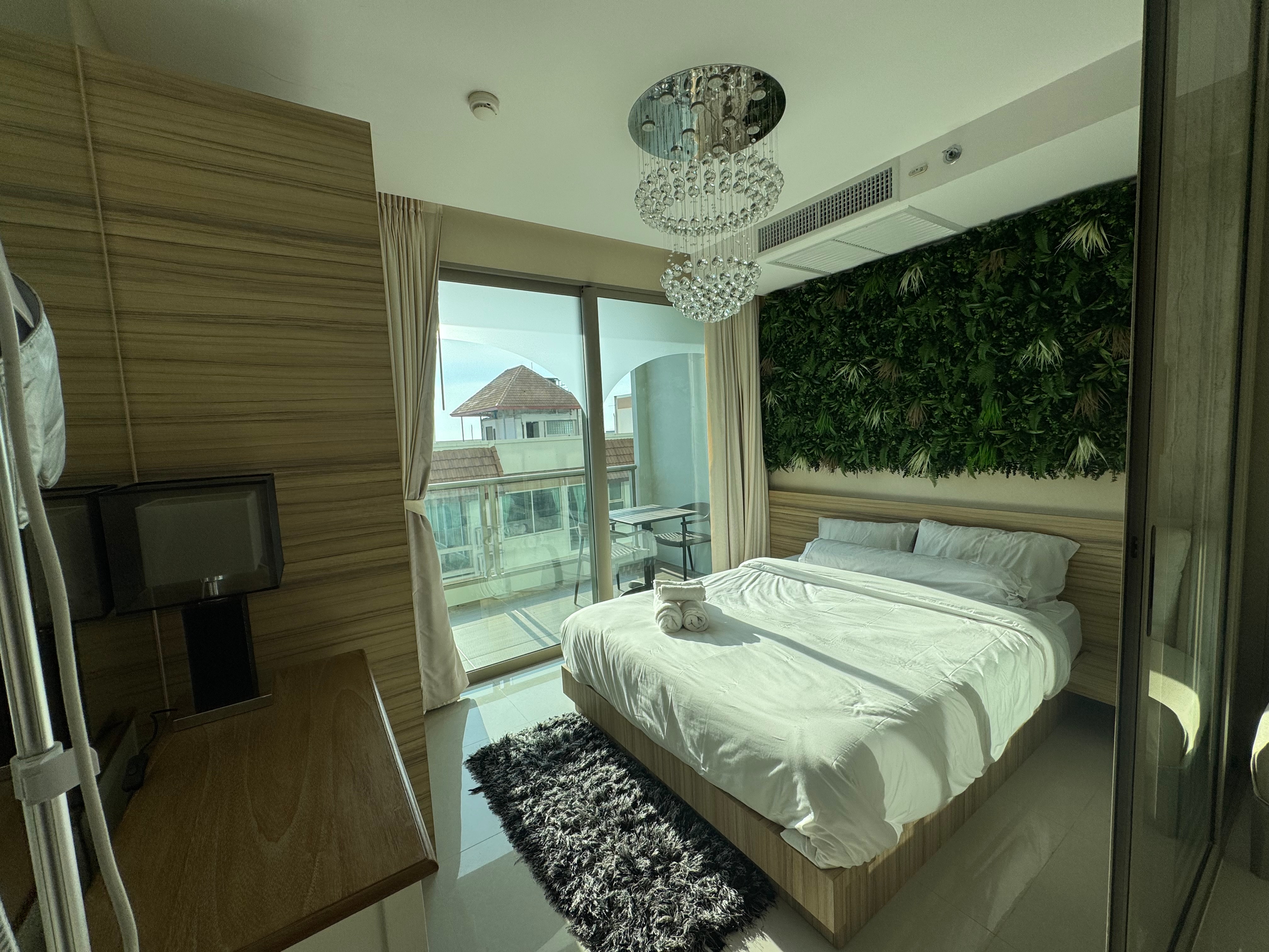 Like New Luxury 1 Bed 1 Bath Condo In Jomtien photo 19