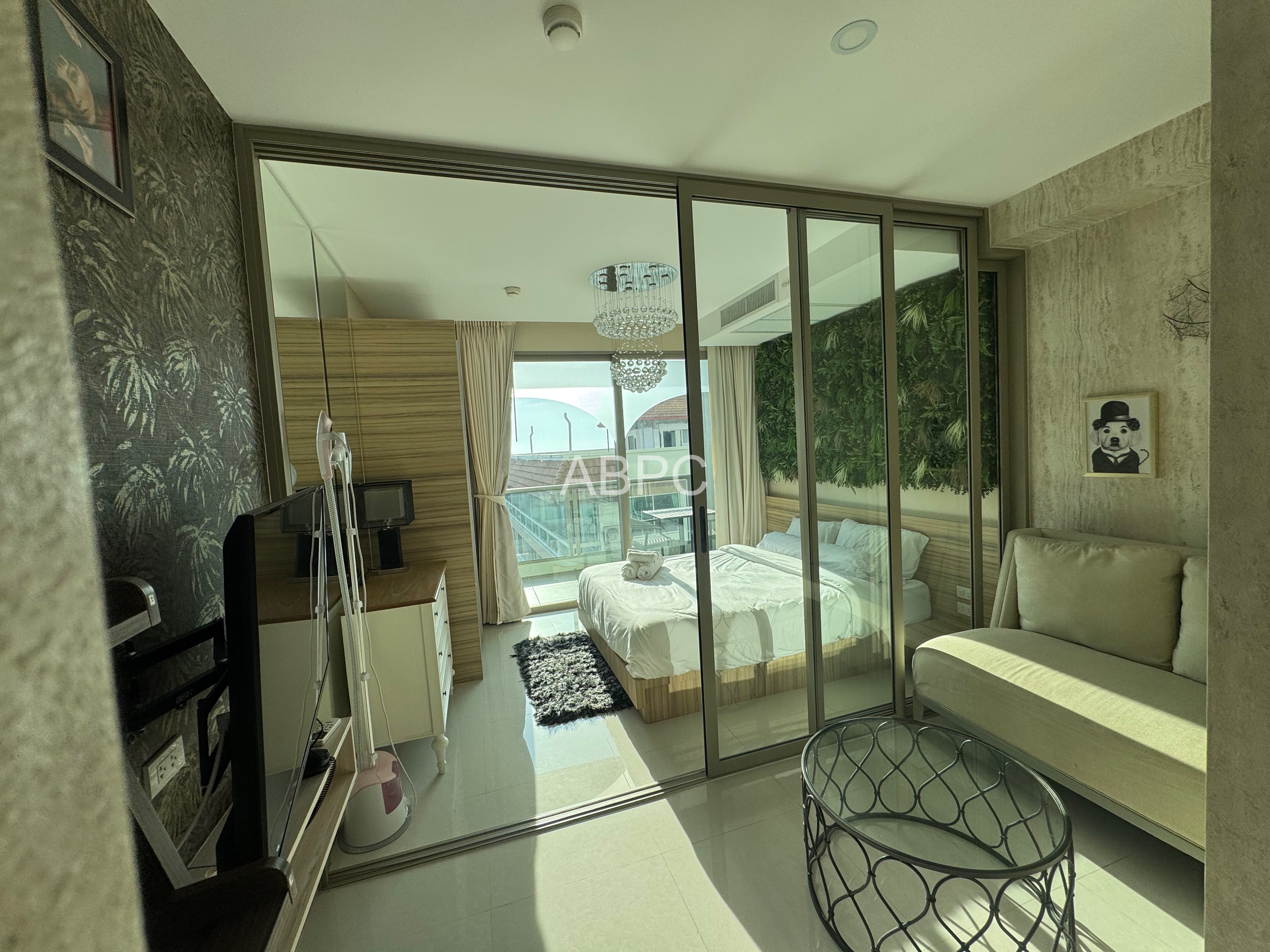 Like New Luxury 1 Bed 1 Bath Condo In Jomtien photo 7