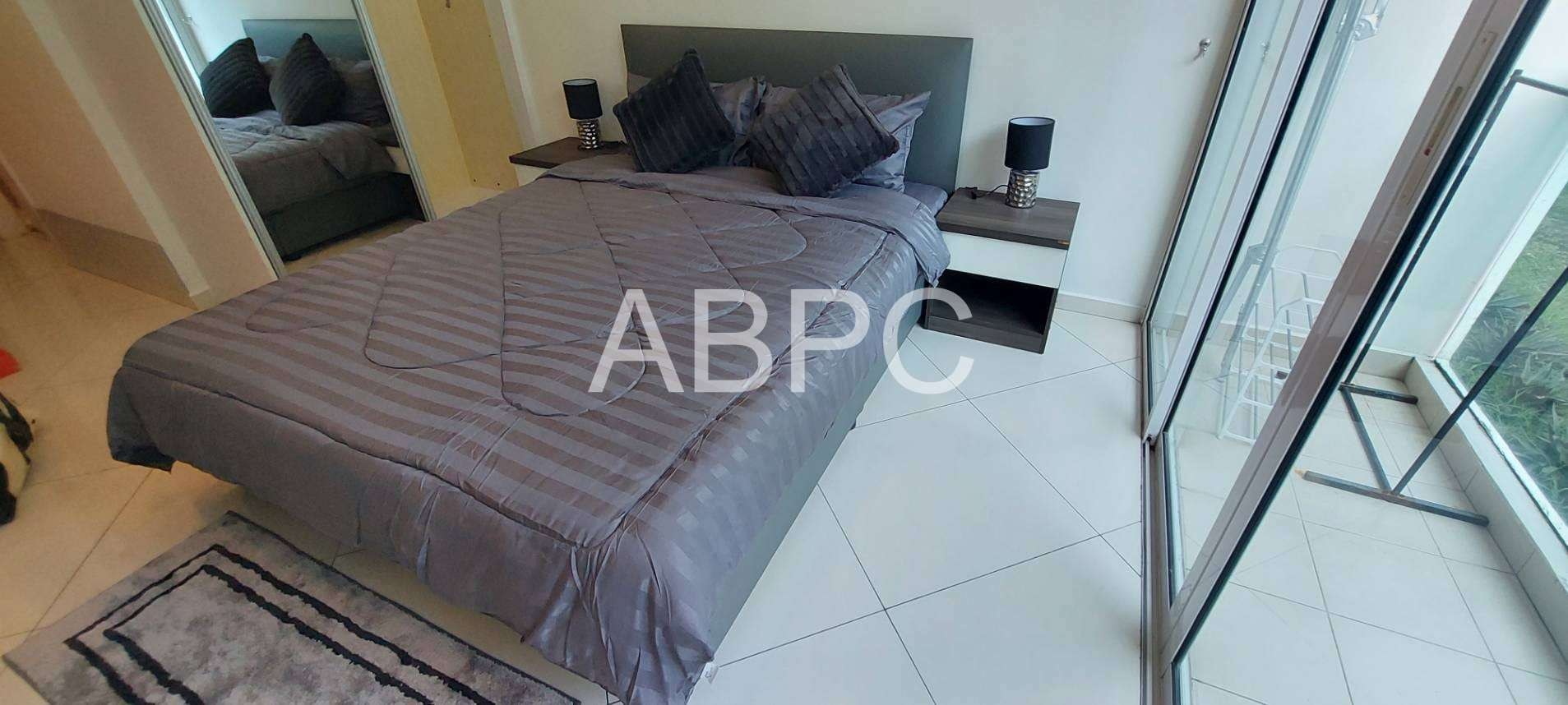 Studio Condo Close To The Beach In Pratumnak photo 2