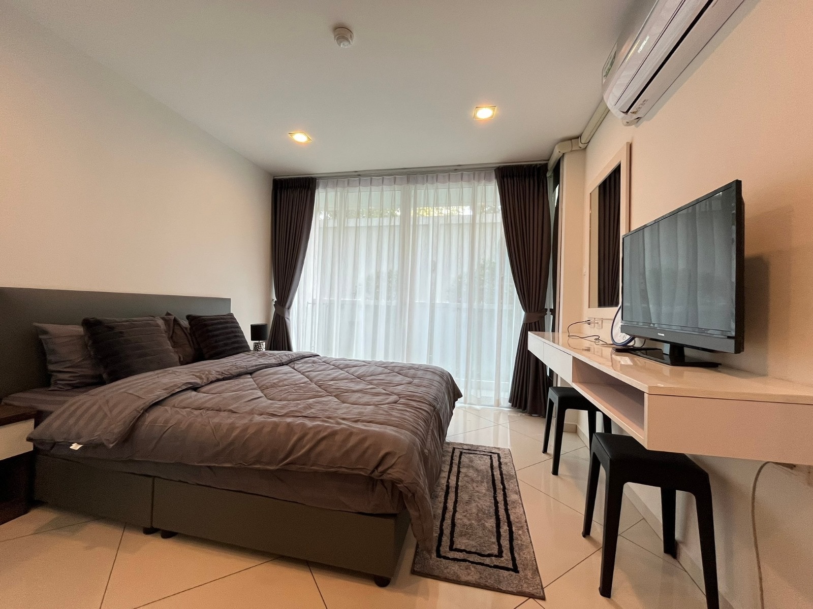 Studio Condo Close To The Beach In Pratumnak photo 14