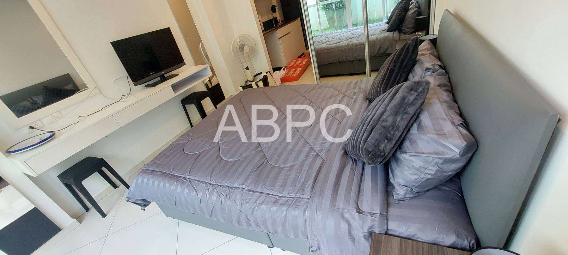Studio Condo Close To The Beach In Pratumnak photo 12