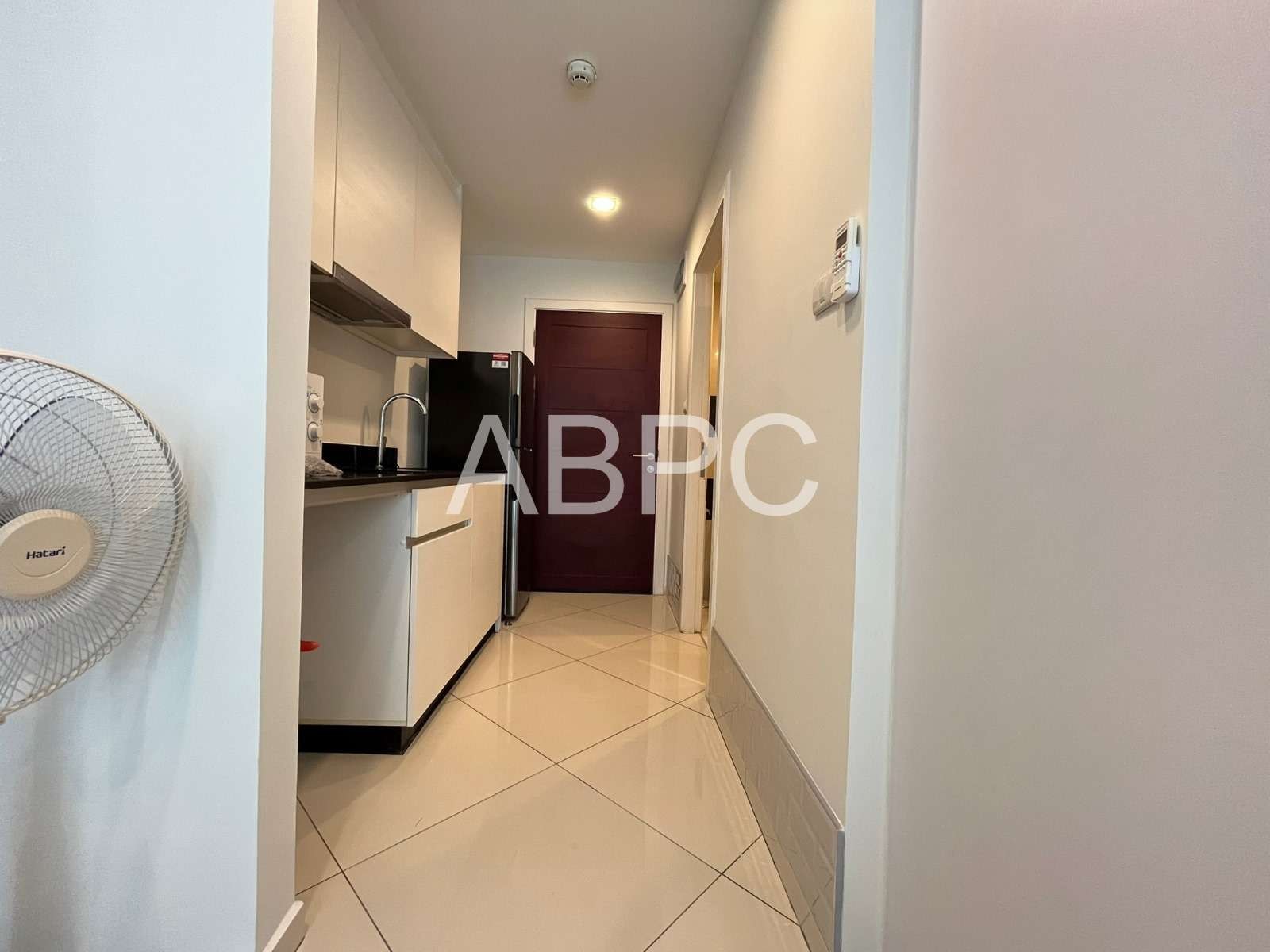 Studio Condo Close To The Beach In Pratumnak photo 5