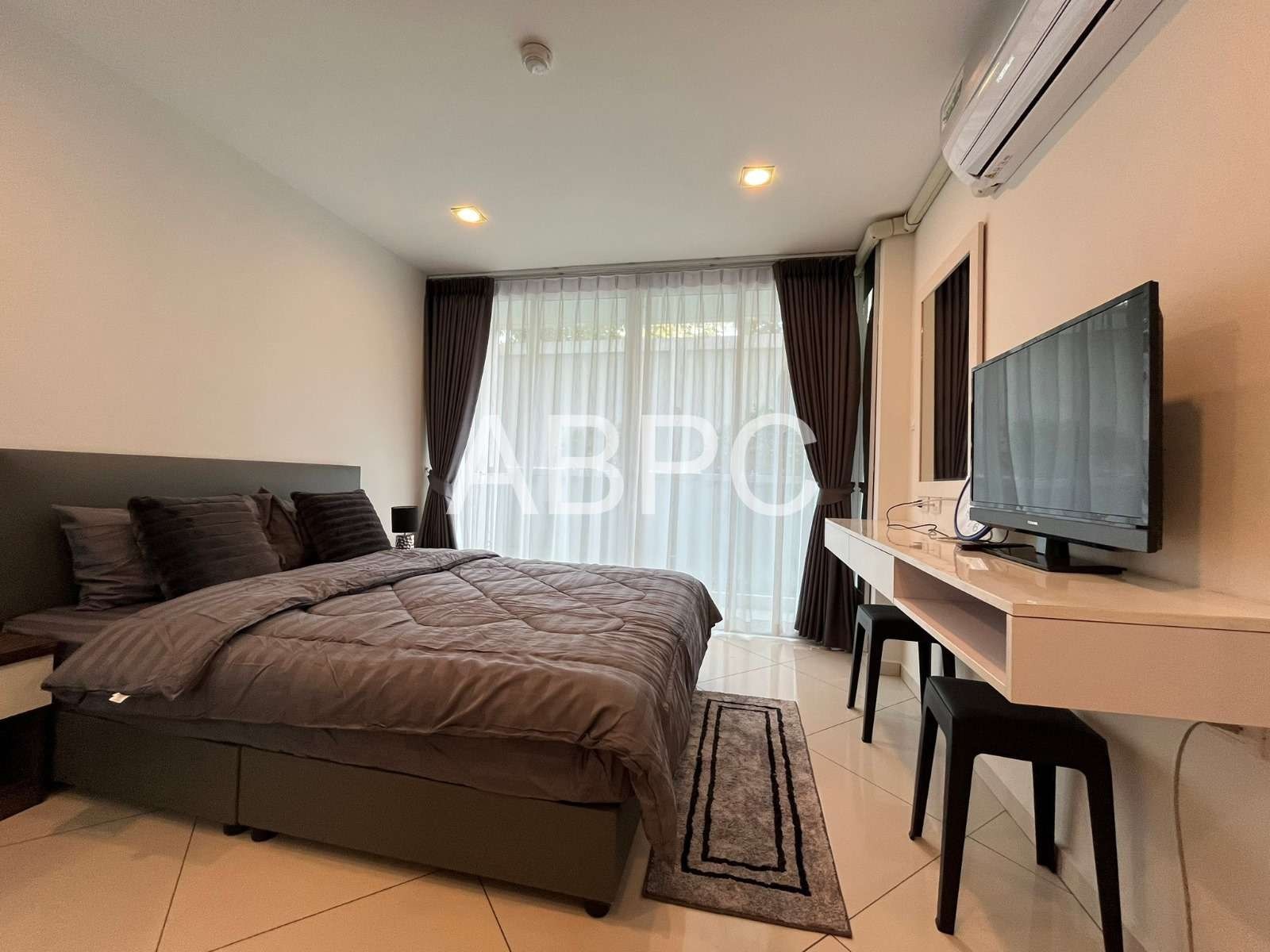 Studio Condo Close To The Beach In Pratumnak photo 7