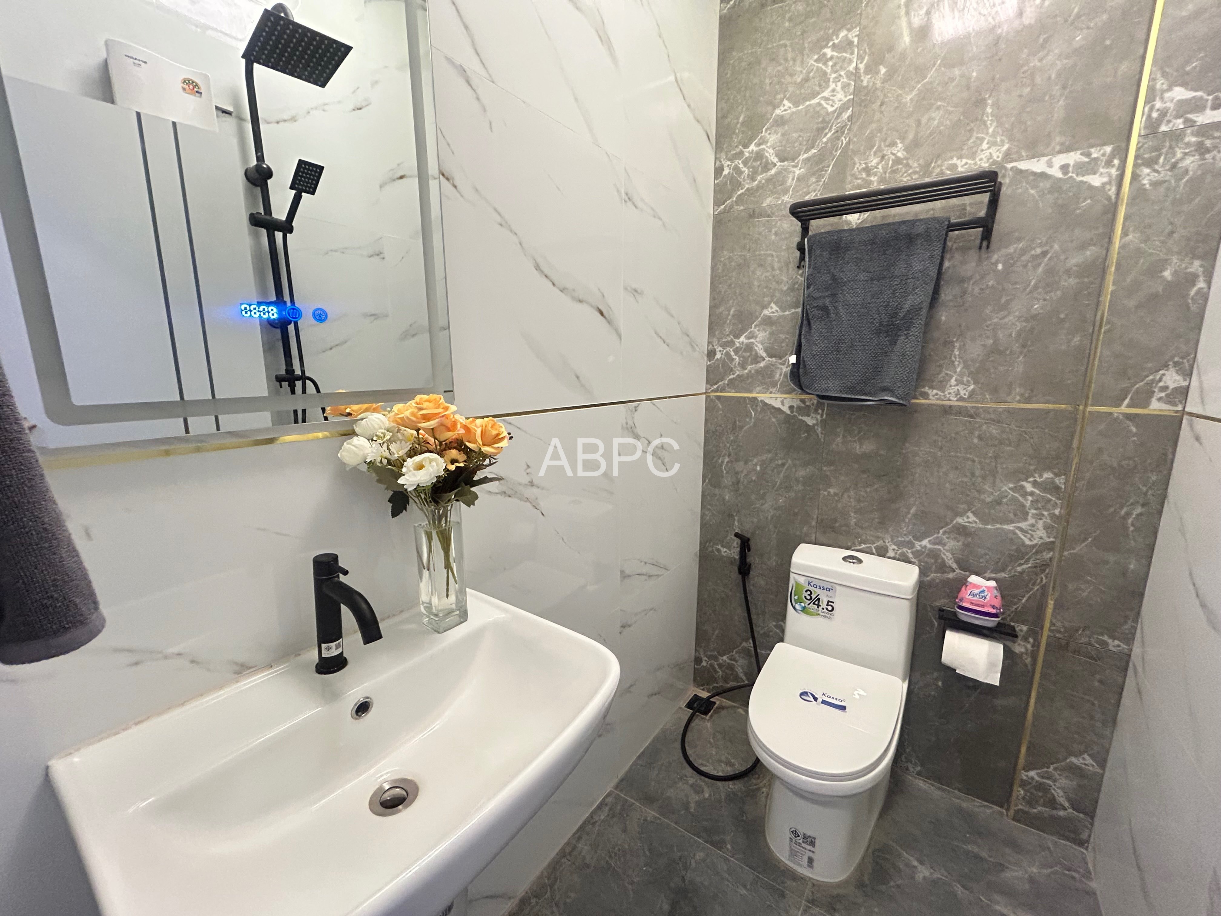 New Renovated Townhouse For Sale In South Pattaya photo 9