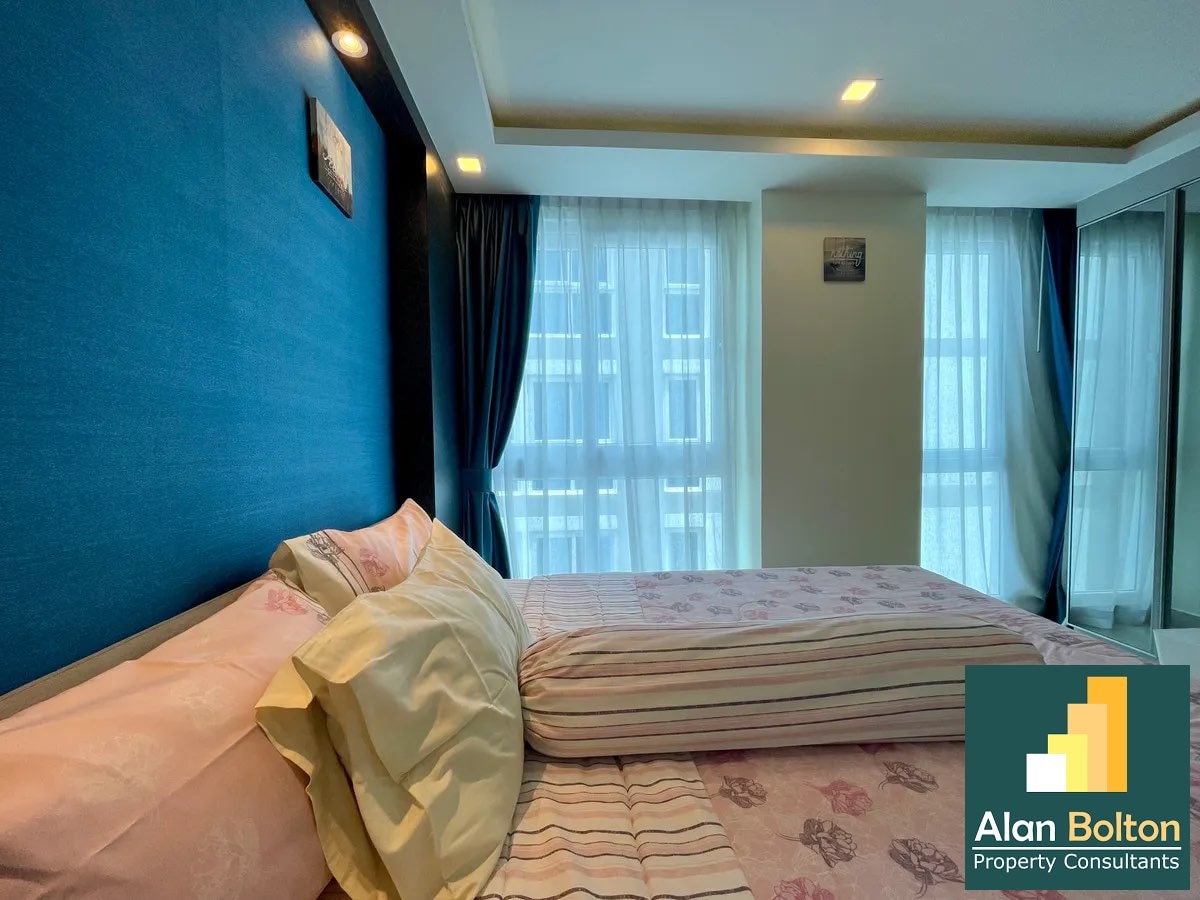 Pool View 2 Bed 2 Bath Condo In Central Pattaya photo 11