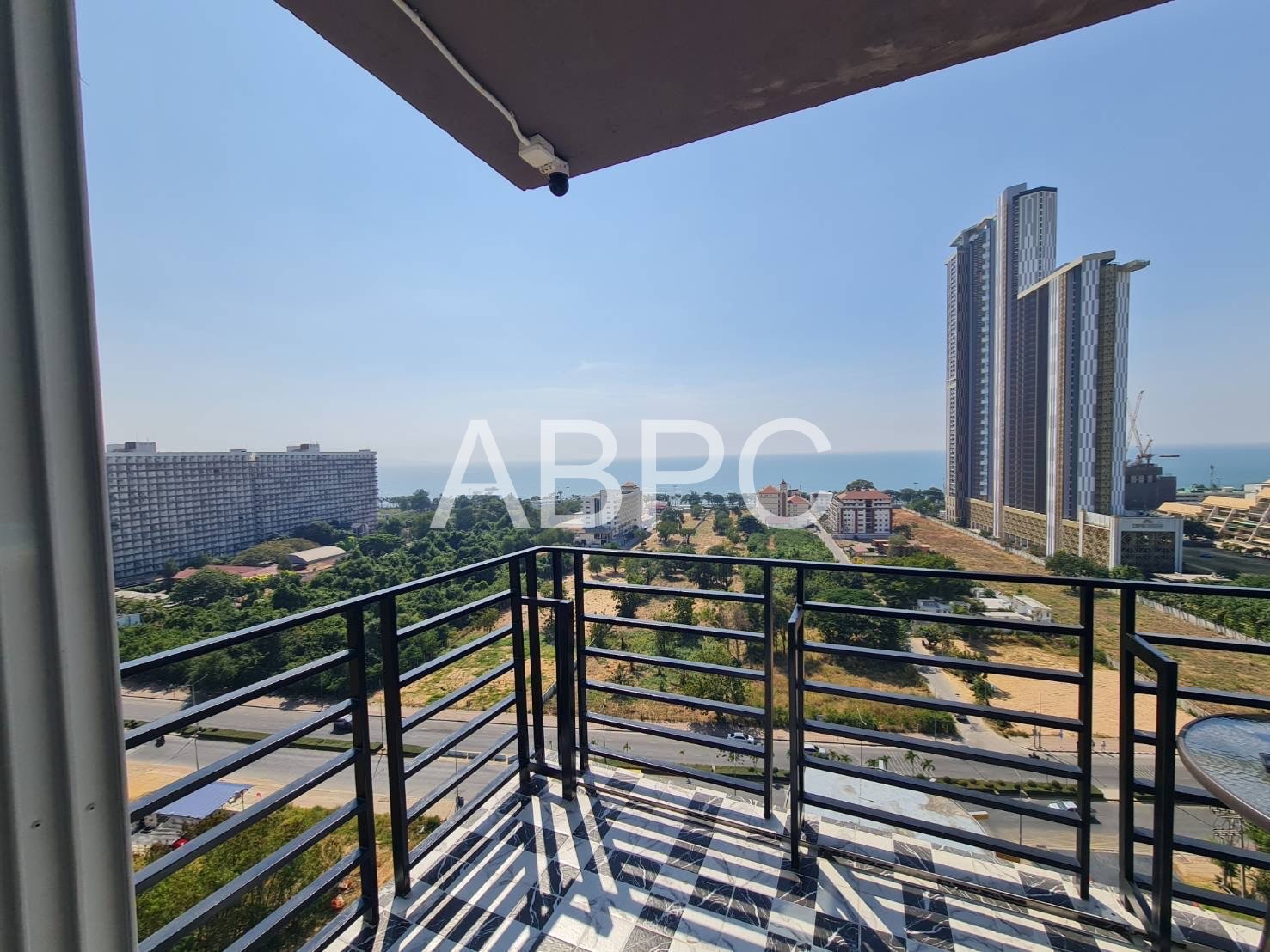Front Facing Ocean View 2 Bed 1 Bath In Jomtien photo 8