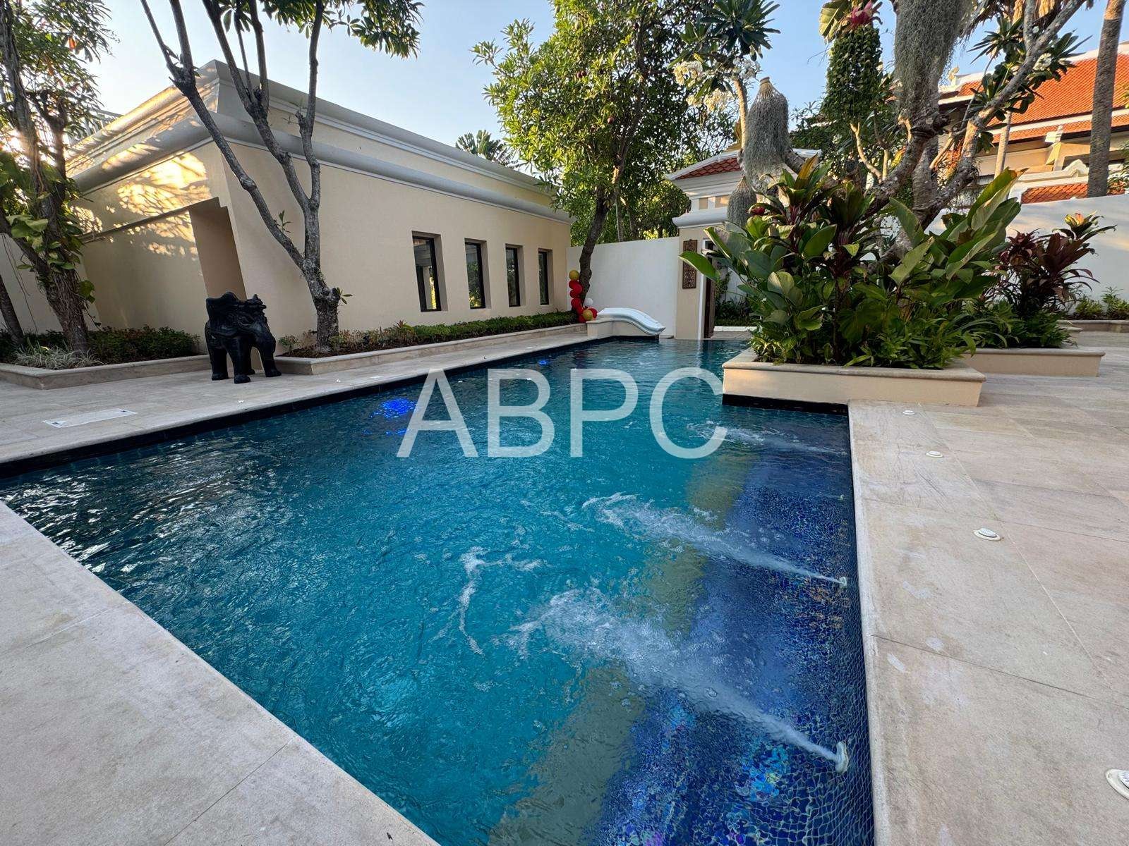 Large Luxury 2 Bed - 3 Bed Pool Villa in Na Jomtien photo 7
