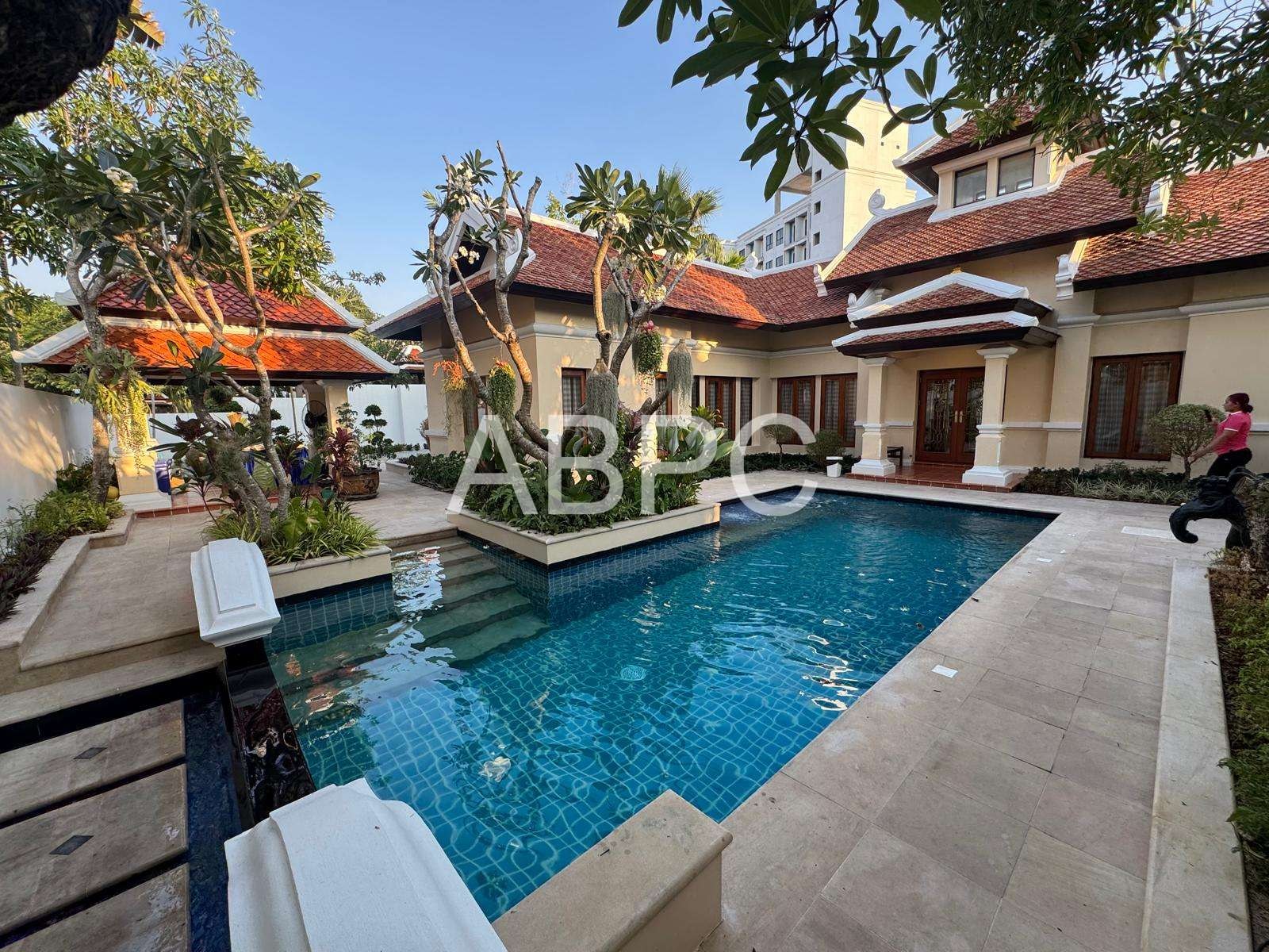 Large Luxury 2 Bed - 3 Bed Pool Villa in Na Jomtien photo 16