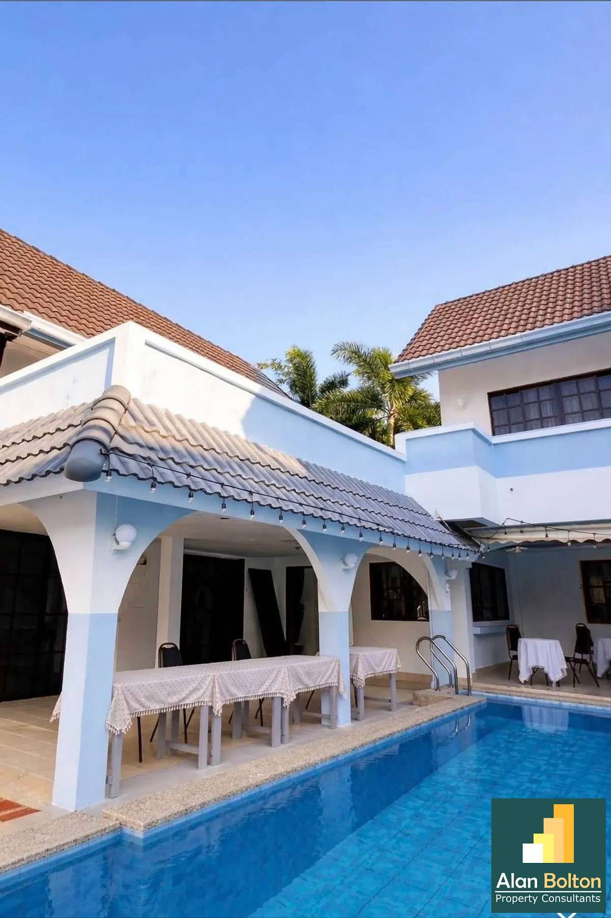 12 Bed 13 Bath Pool Villa In Central Pattaya photo 9