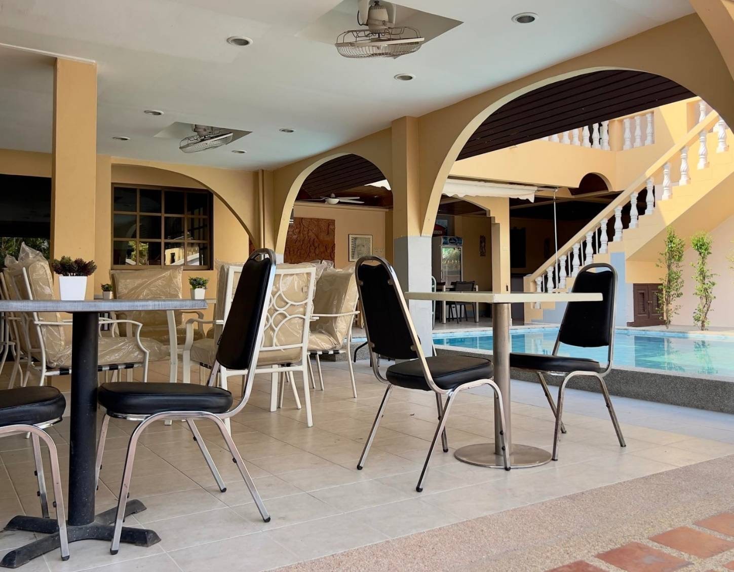 12 Bed 13 Bath Pool Villa In Central Pattaya photo 26