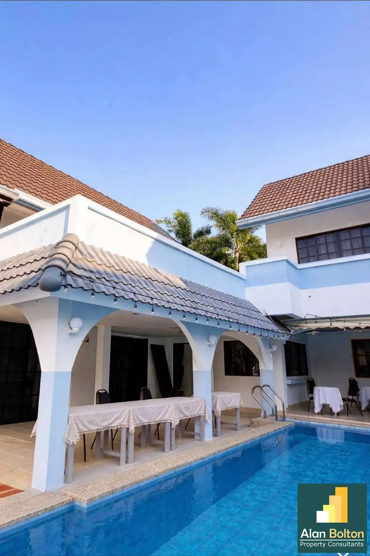 12 Bed 13 Bath Pool Villa In Central Pattaya photo 8