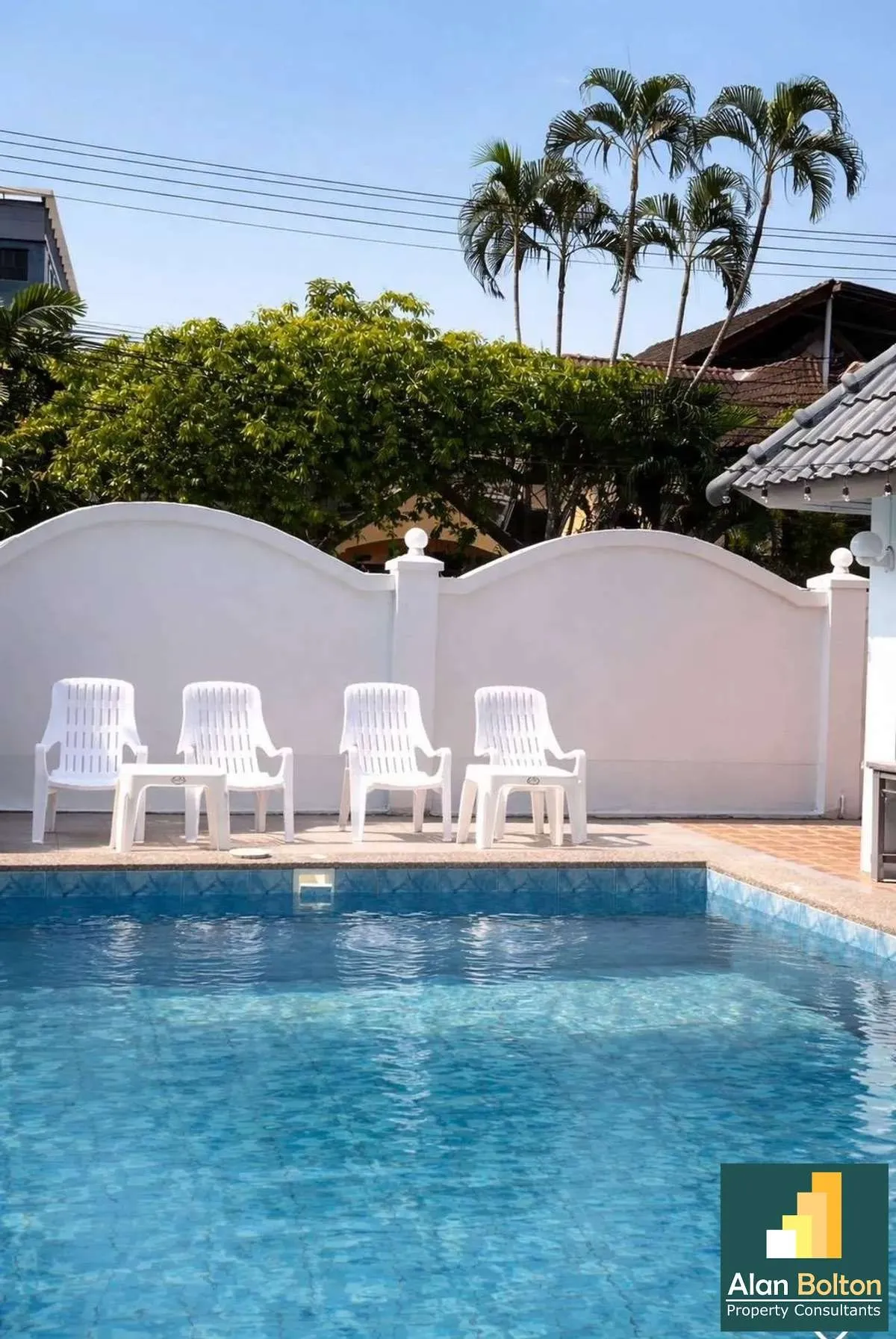 12 Bed 13 Bath Pool Villa In Central Pattaya photo 9