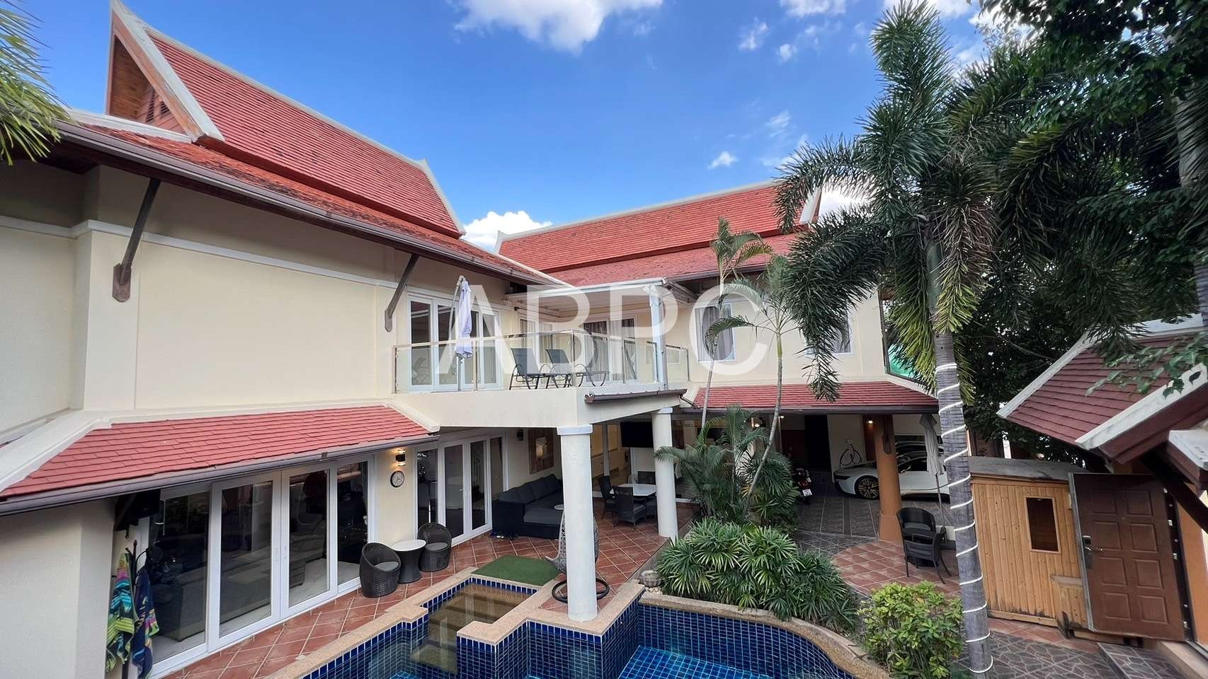 4 Bedrooms 5 Bathrooms in Jomtien