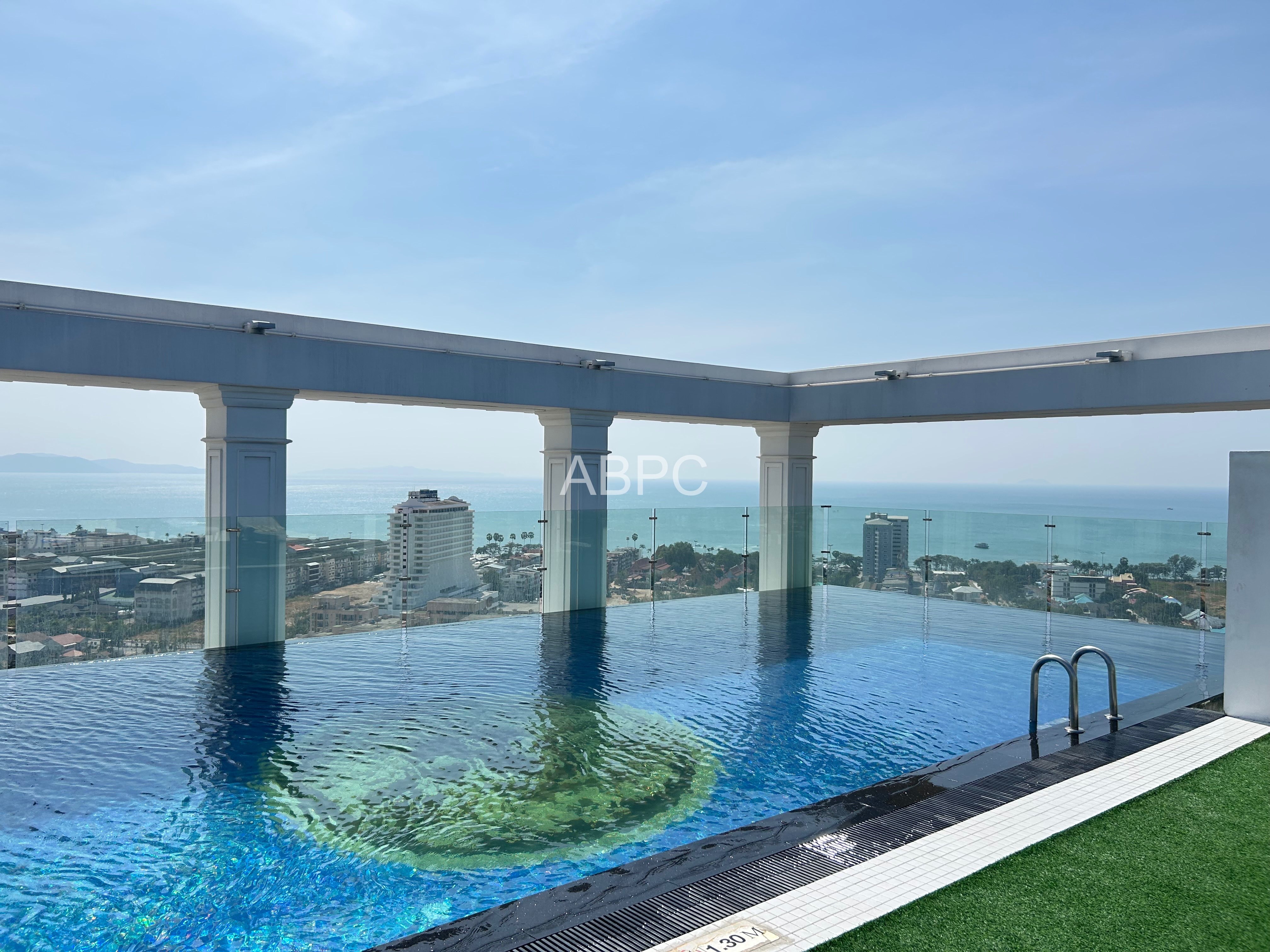 2 Bedroom 2 ฺBathroom For sale in Jomtien