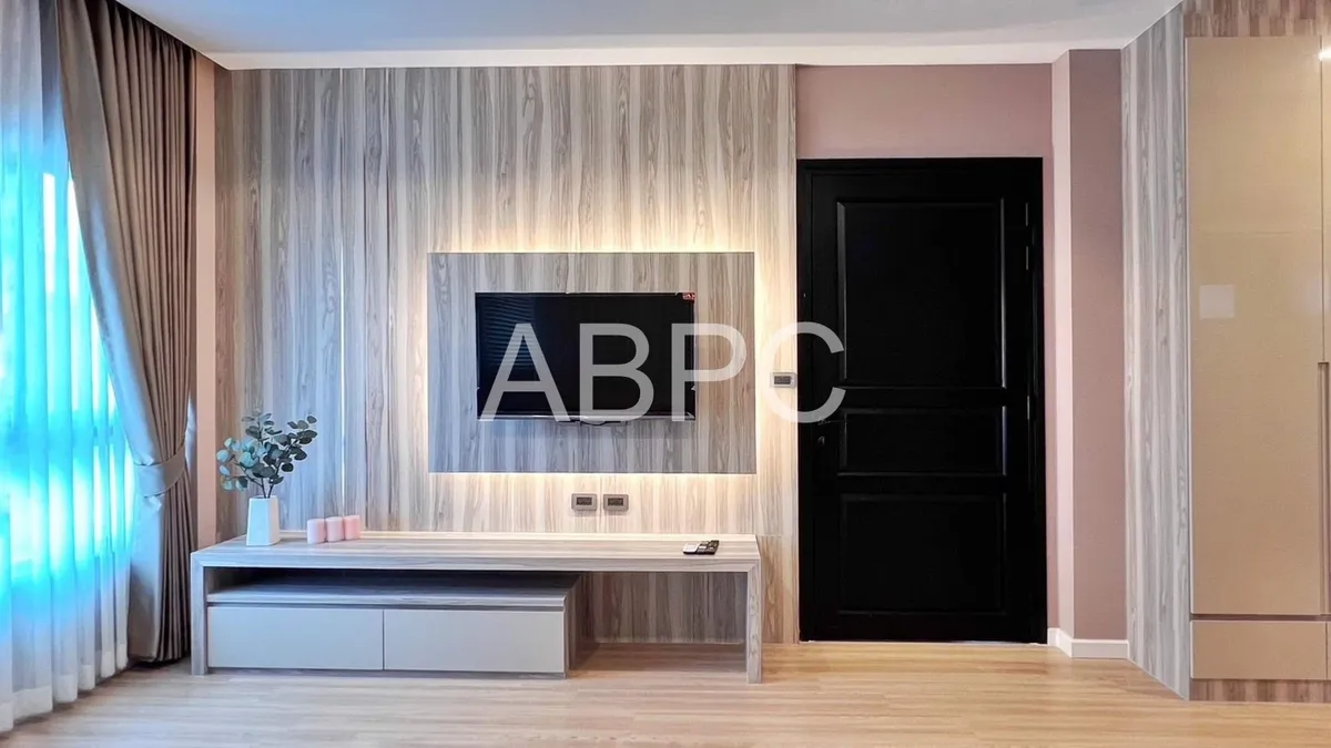 3 Bedrooms 4 Bathrooms in East Pattaya photo 11