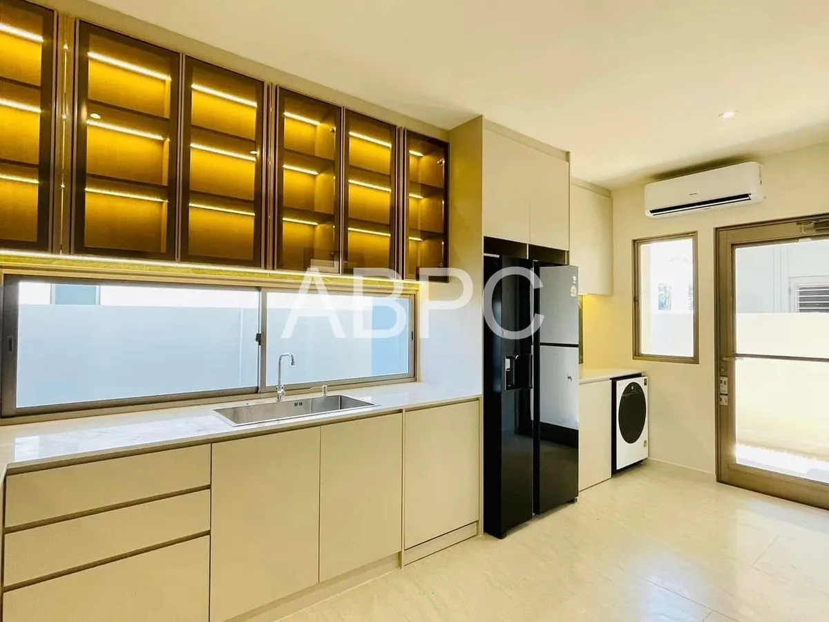 Luxury house 4 Bedrooms 4 Bathrooms in East pattaya photo 13