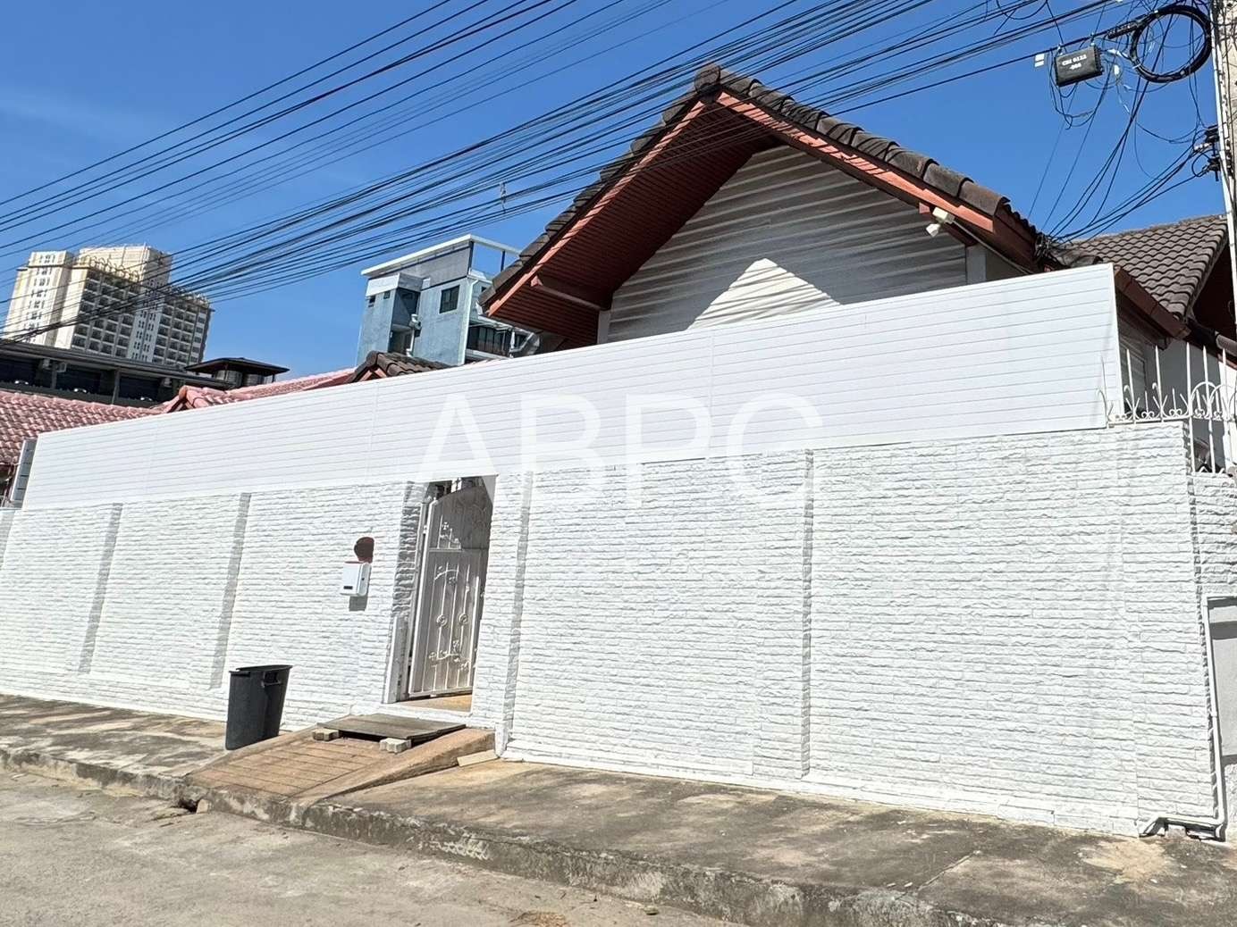Private 3 Bed 3 Bath Pool Villa In Central Pattaya