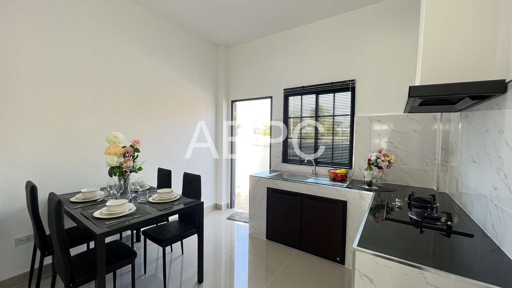Brand New 3 Bed 2 Bath Townhouse In Banglamung photo 12