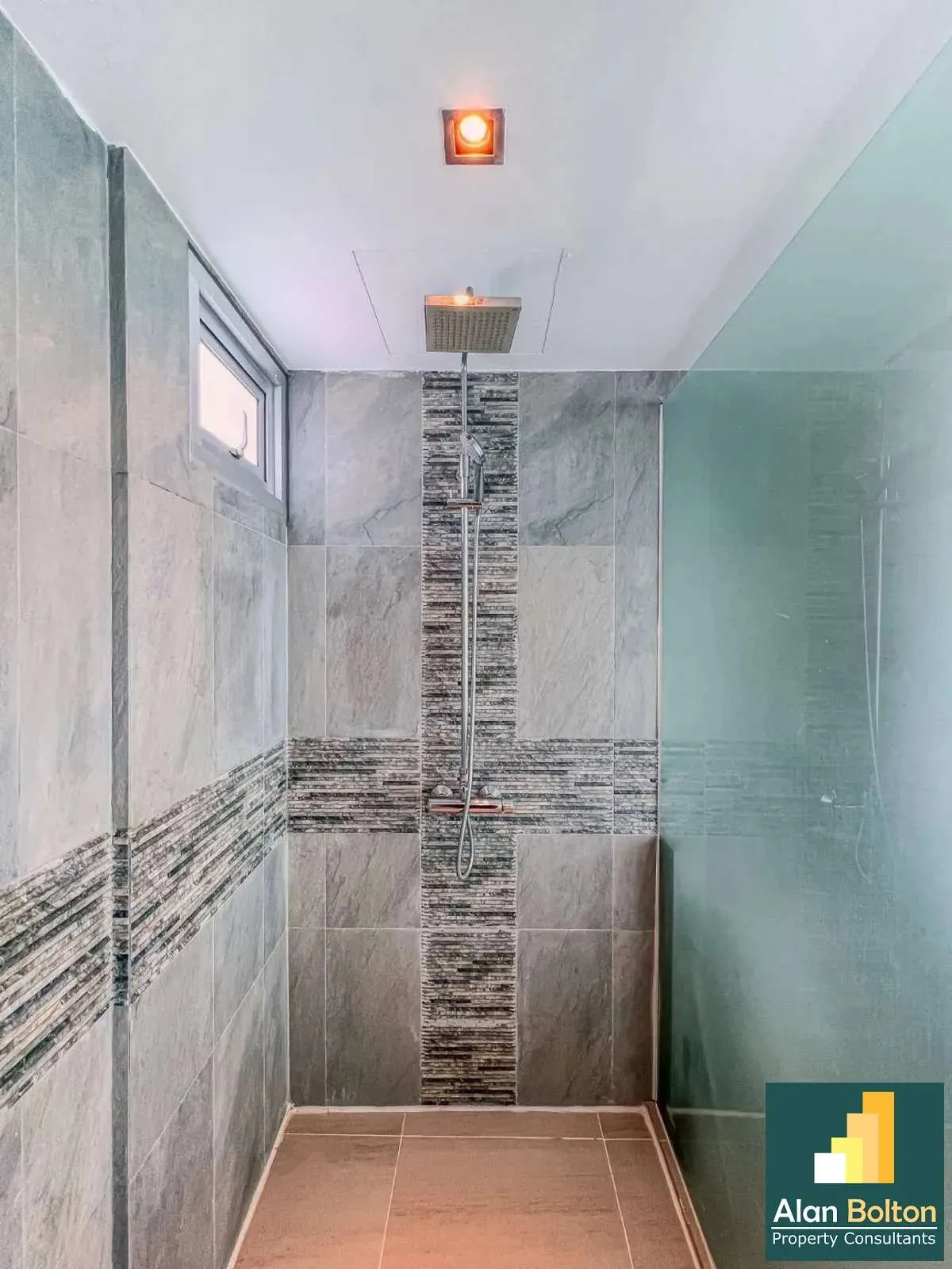 1 Bedroom For rent in Prahtamnak photo 5
