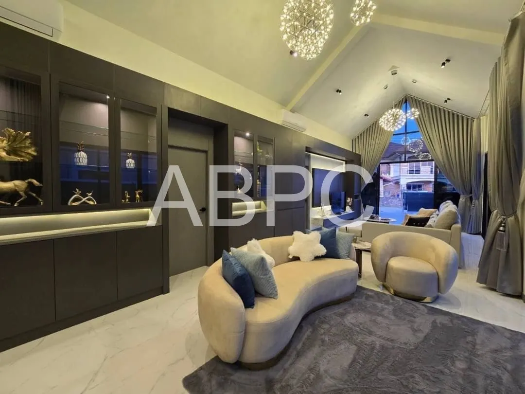 Brand New 5 Bed 6 Bath Pool Villa In East Pattaya photo 5