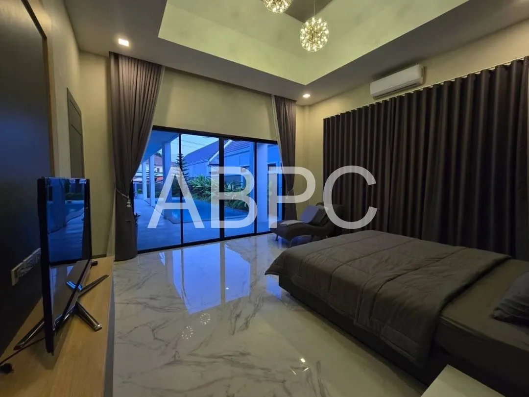 Brand New 5 Bed 6 Bath Pool Villa In East Pattaya photo 6