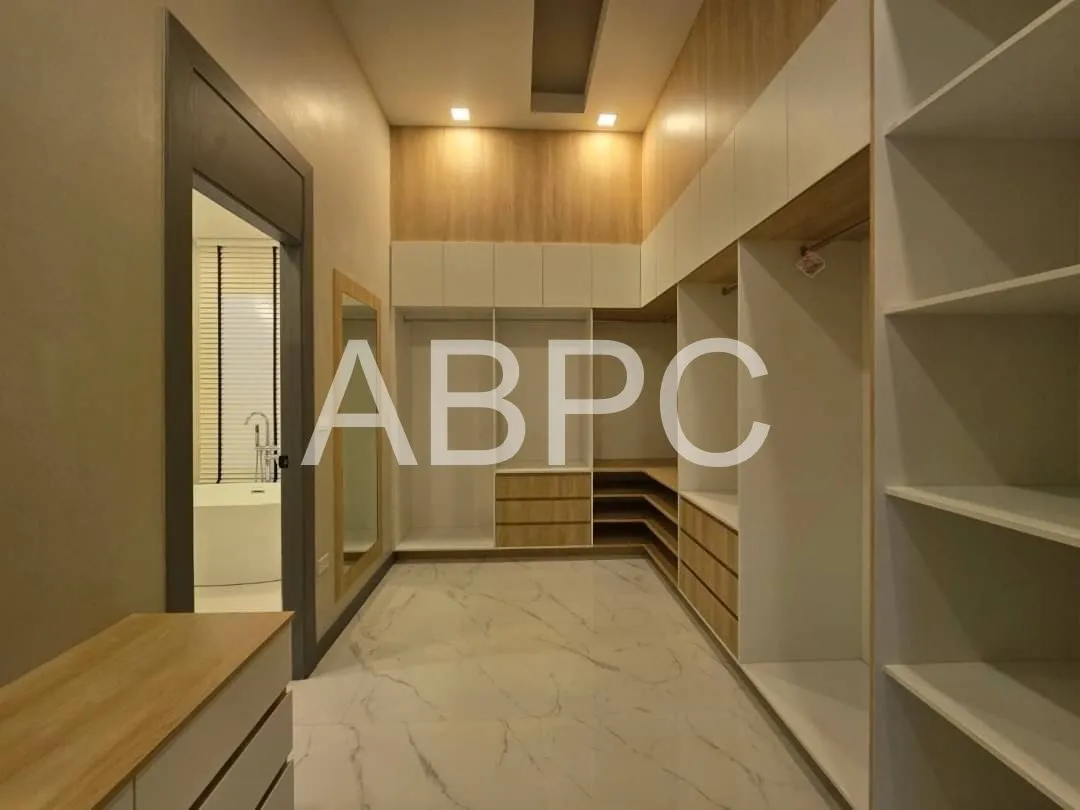 Brand New 5 Bed 6 Bath Pool Villa In East Pattaya photo 7