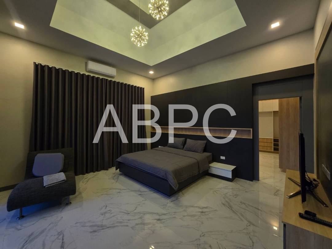 Brand New 5 Bed 6 Bath Pool Villa In East Pattaya photo 3