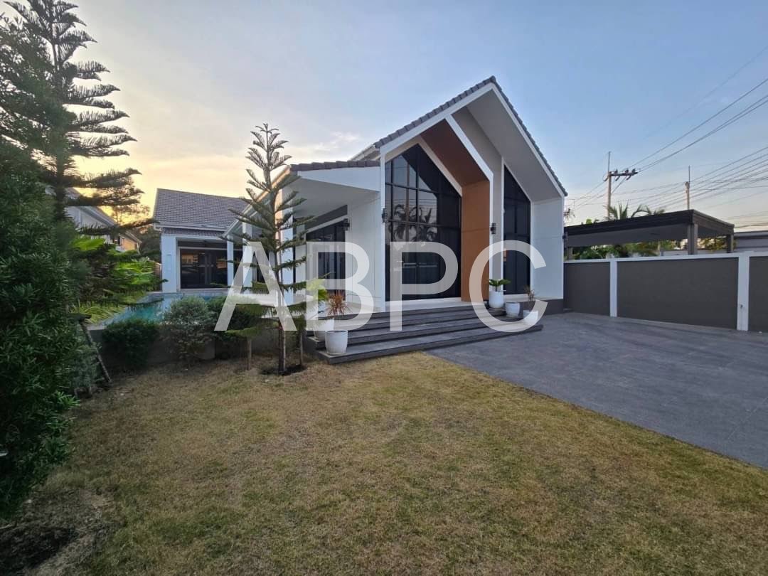 Brand New 5 Bed 6 Bath Pool Villa In East Pattaya photo 4