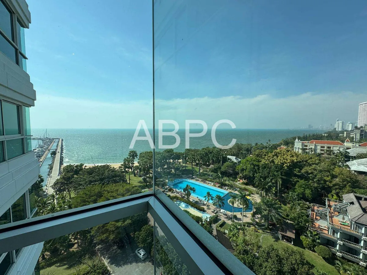 Beachfront Ocean View 1 Bed - 2 Bath Condo in Na Jomtien photo 4