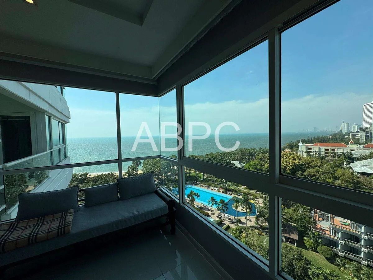 Beachfront Ocean View 1 Bed - 2 Bath Condo in Na Jomtien photo 10