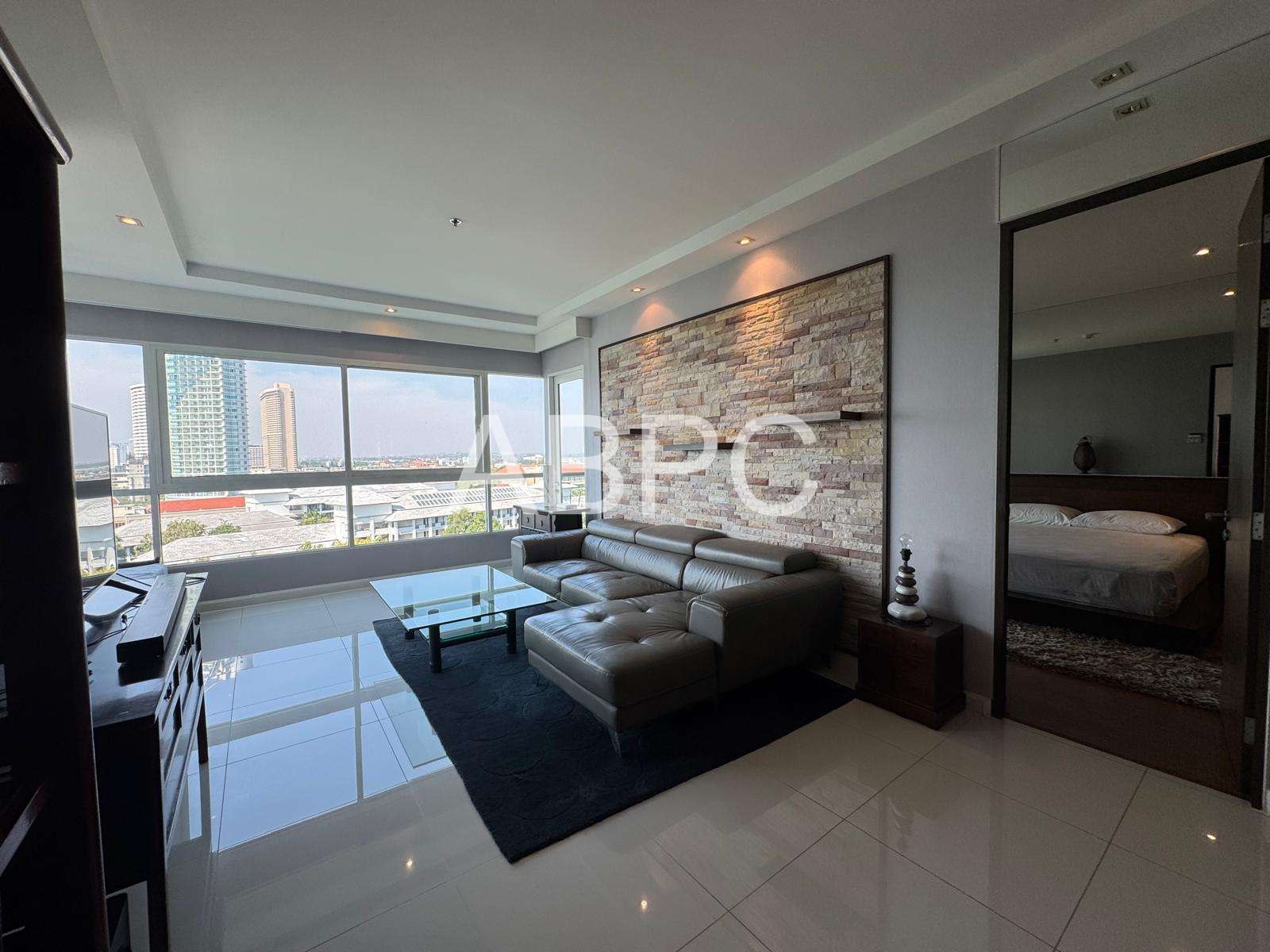 Beachfront Ocean View 1 Bed - 2 Bath Condo in Na Jomtien