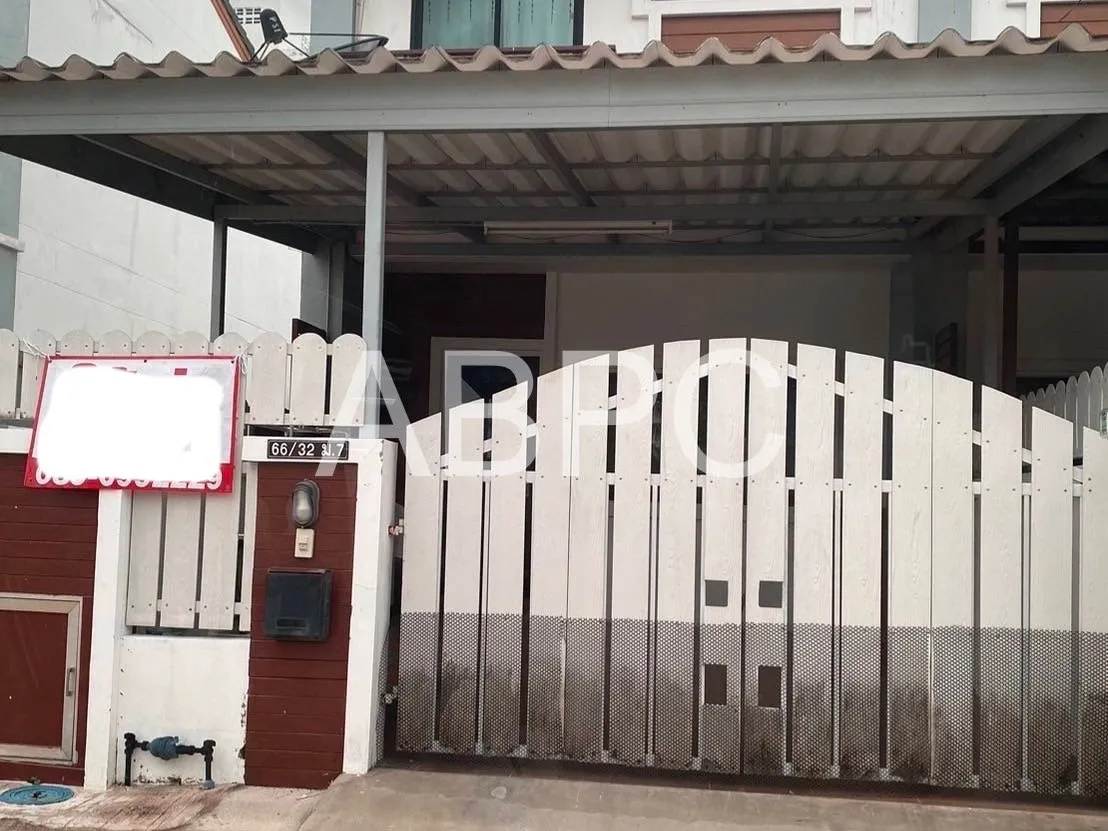 2 Bedrooms Townhouse For rent