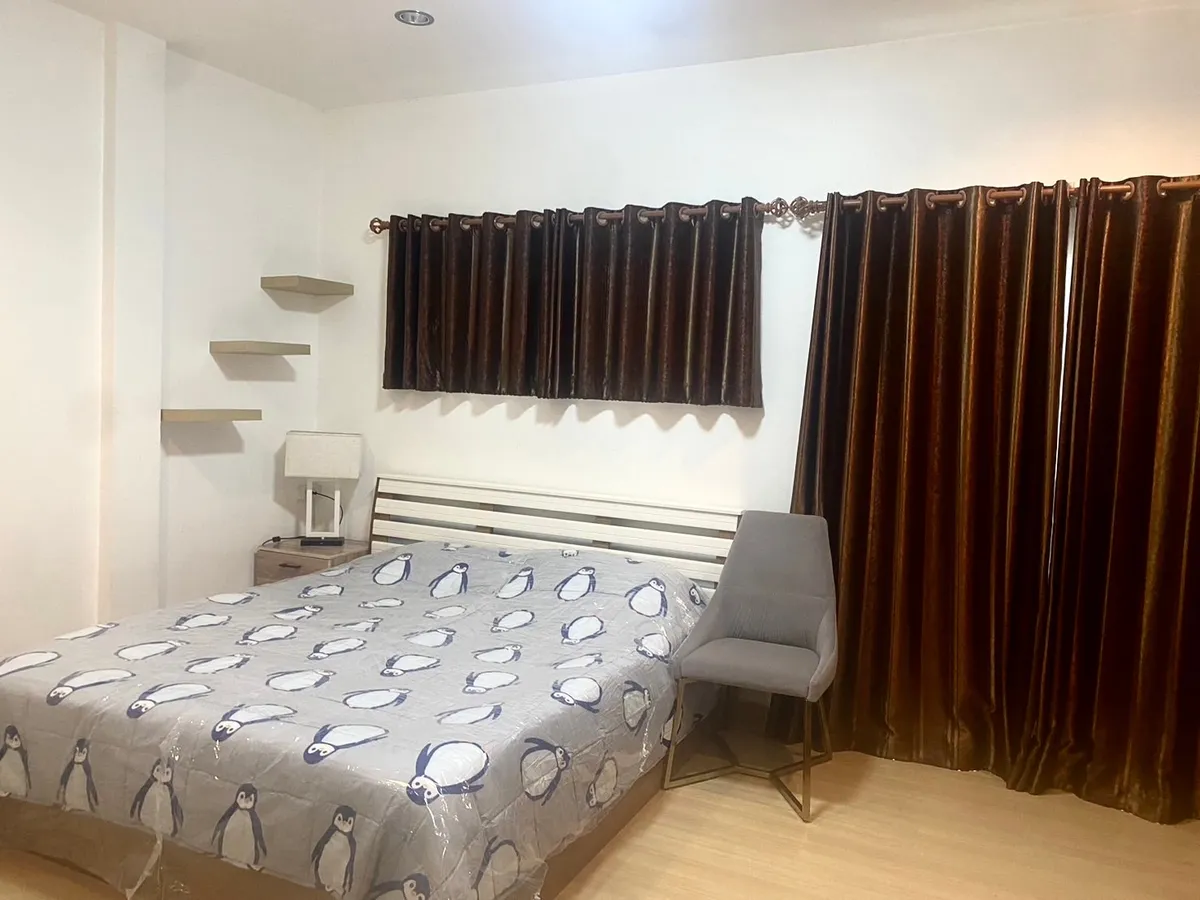 2 Bedrooms Townhouse For rent photo 12