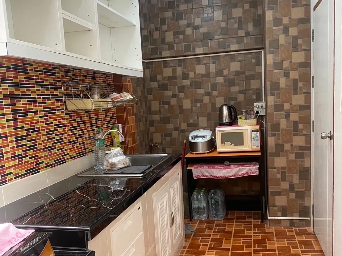 2 Bedrooms Townhouse For rent photo 9