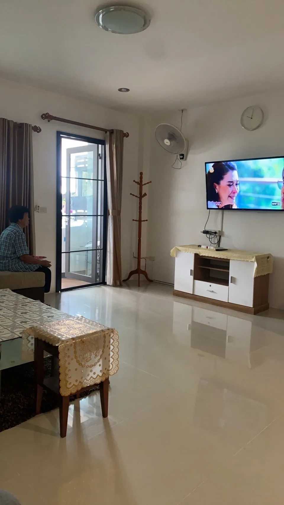 2 Bedrooms Townhouse For rent photo 10