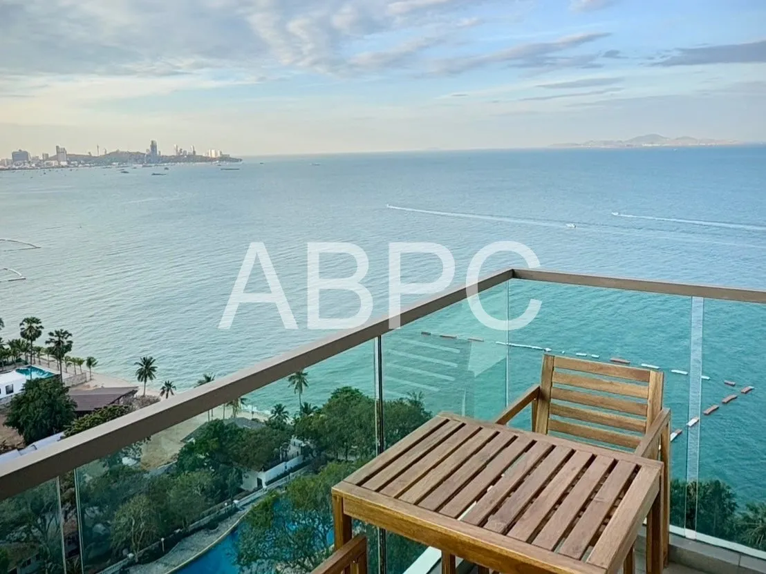 Duplex Sea View 1 Bedroom 2 Bathroom in Wongamat