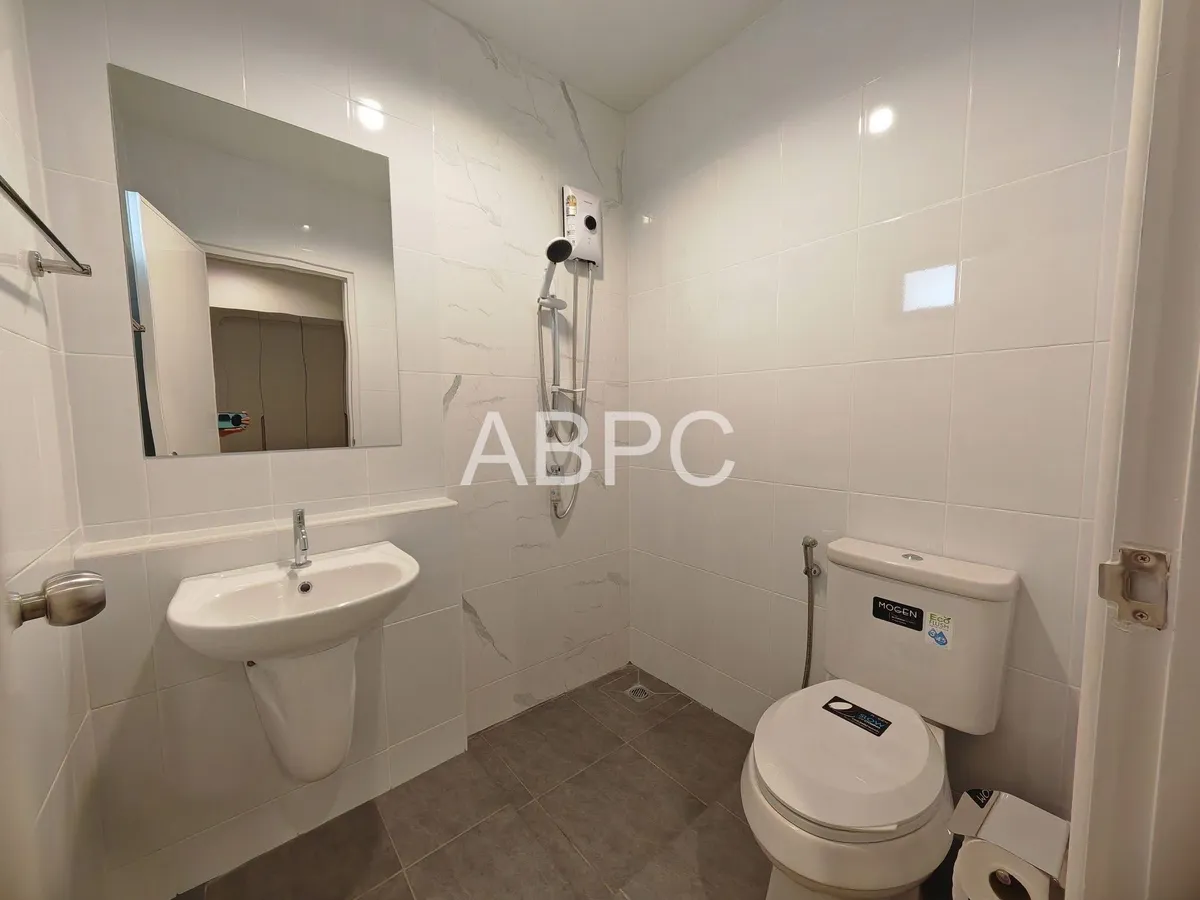 Corner house 2 Bedrooms 2 Bathrooms House For rent photo 5