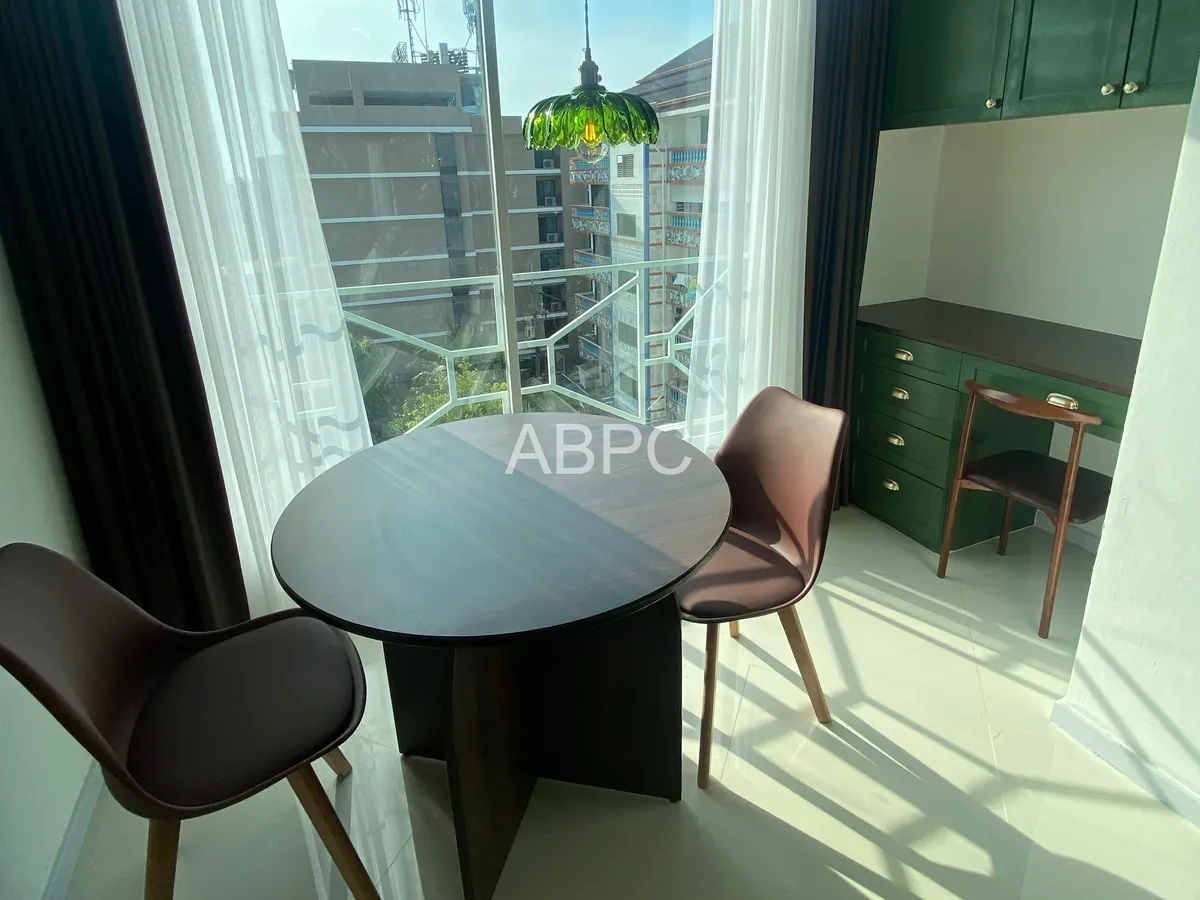 Modern 2 Bed 1 Bath City and Sea View Condo in Jomtien photo 6
