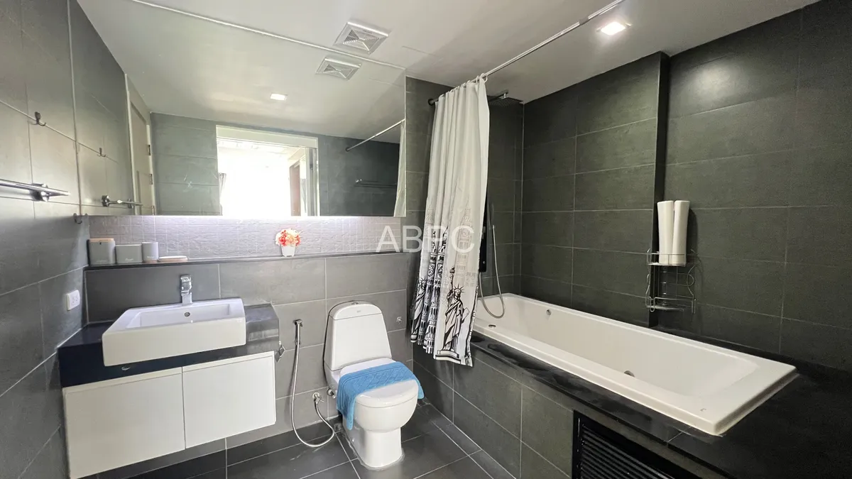 1 Bedroom 1 Bedroom in Central pattaya photo 2