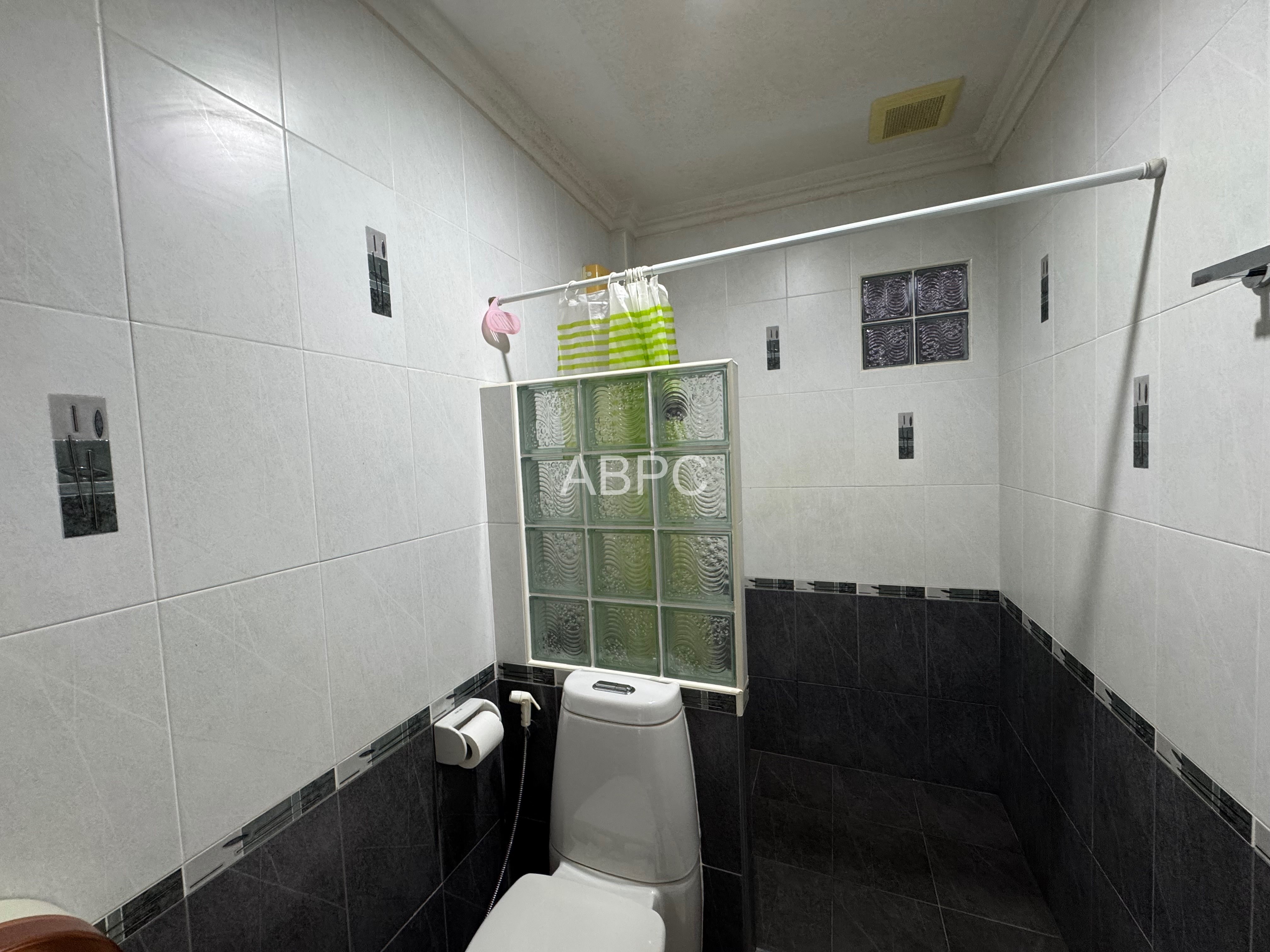 150 Meters To The Beach 4 Beds 4 Baths in Jomtien photo 12