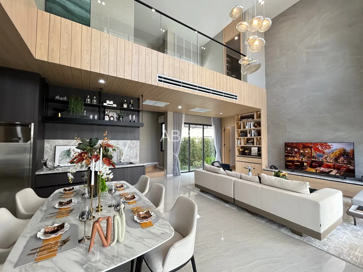Luxury House For Sale in South Pattaya photo 13