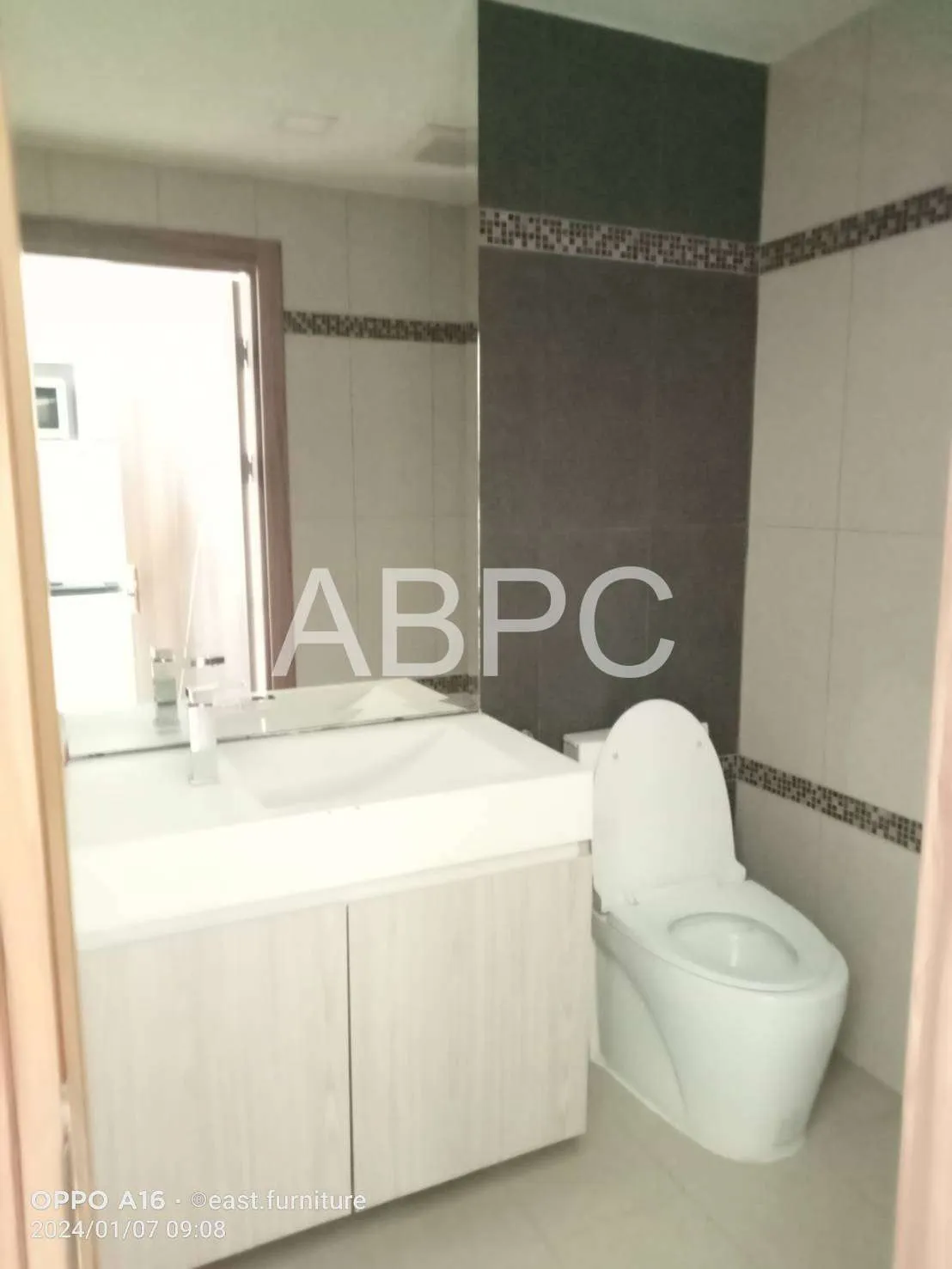 Large Duplex 1 Bed 1 Bath Condo In Jomtien photo 2
