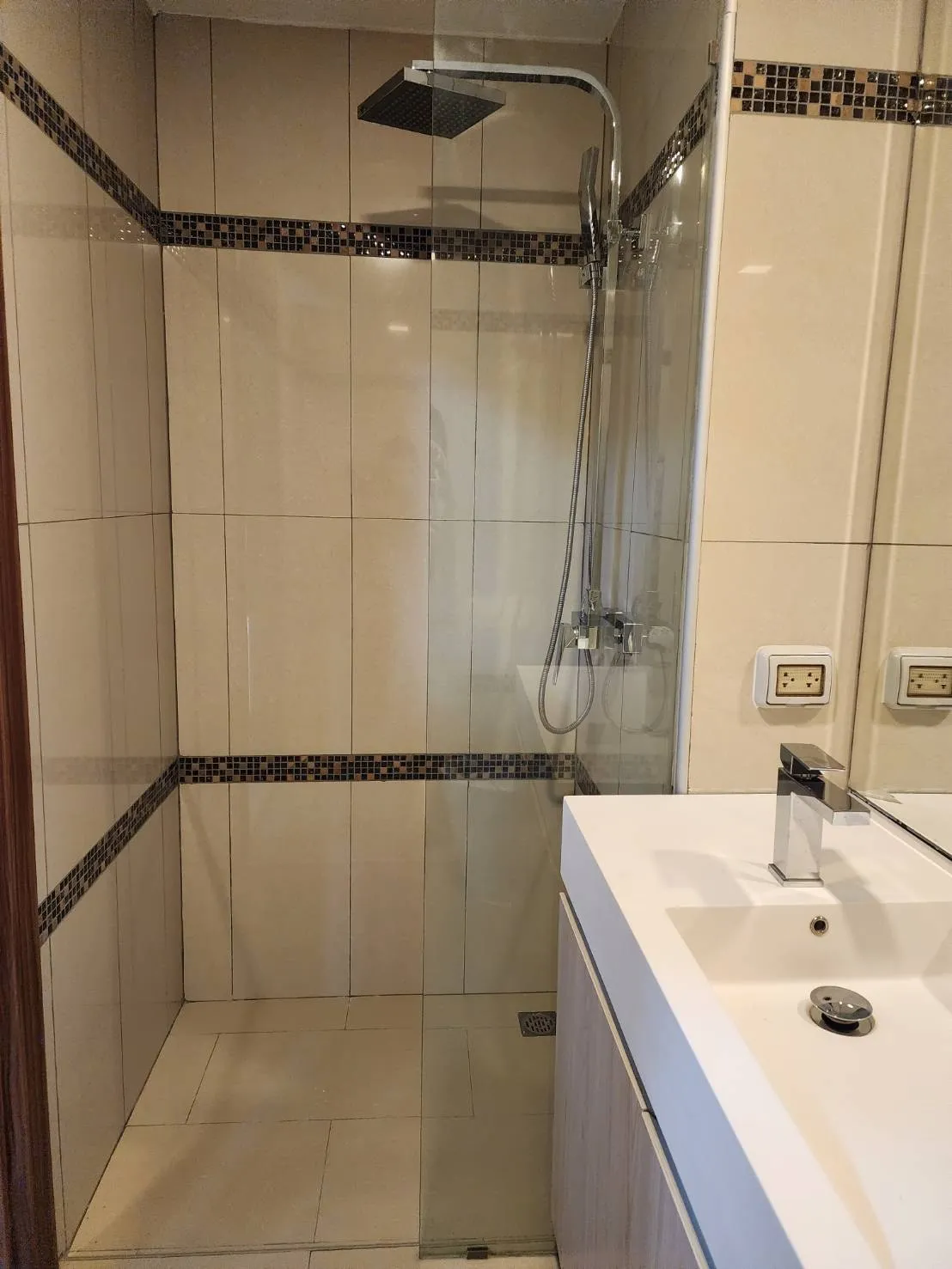 Large Duplex 1 Bed 1 Bath Condo In Jomtien photo 29