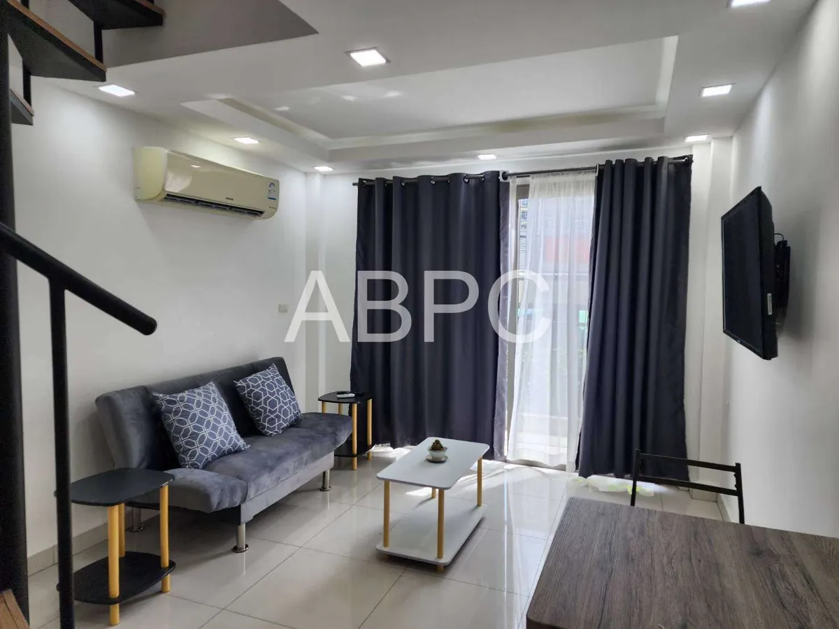 Large Duplex 1 Bed 1 Bath Condo In Jomtien photo 8